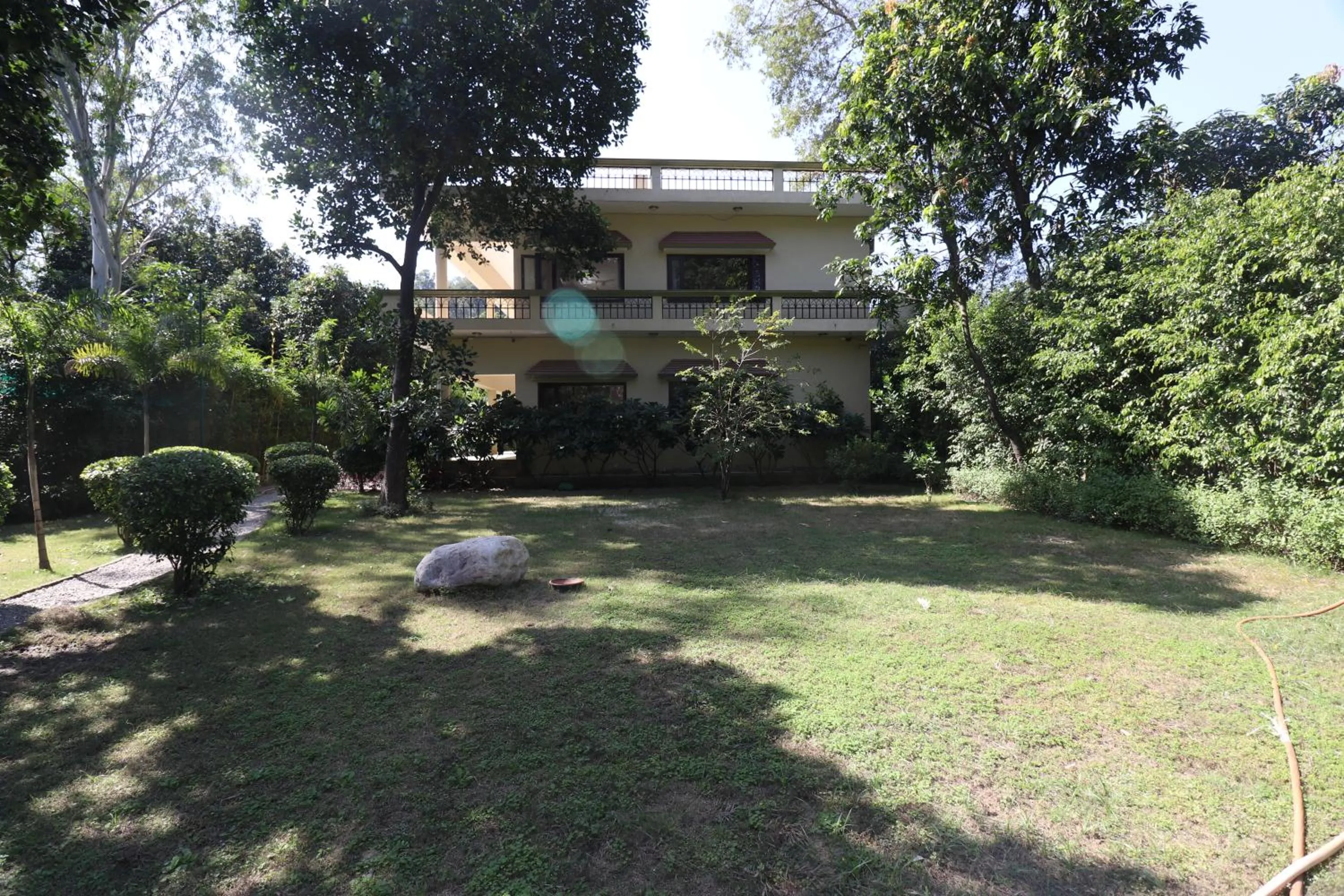 Garden in Corbett Comfort Lodge