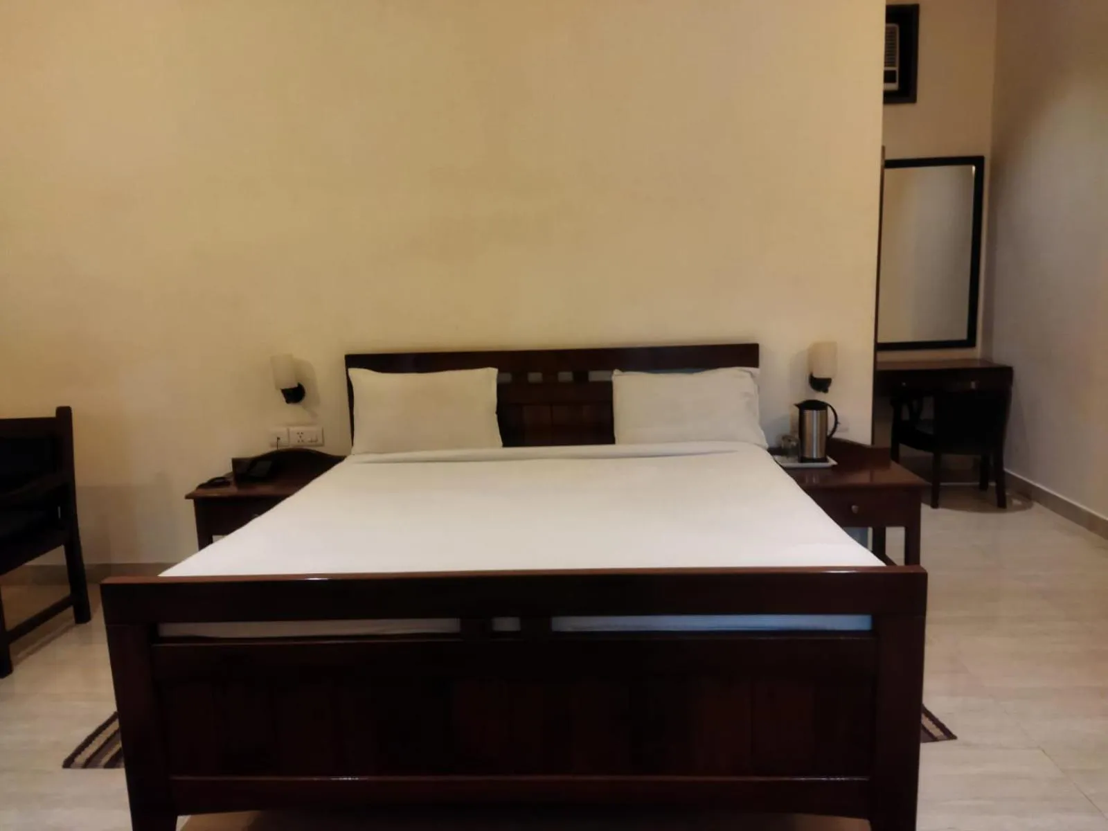 Bed in Corbett Comfort Lodge
