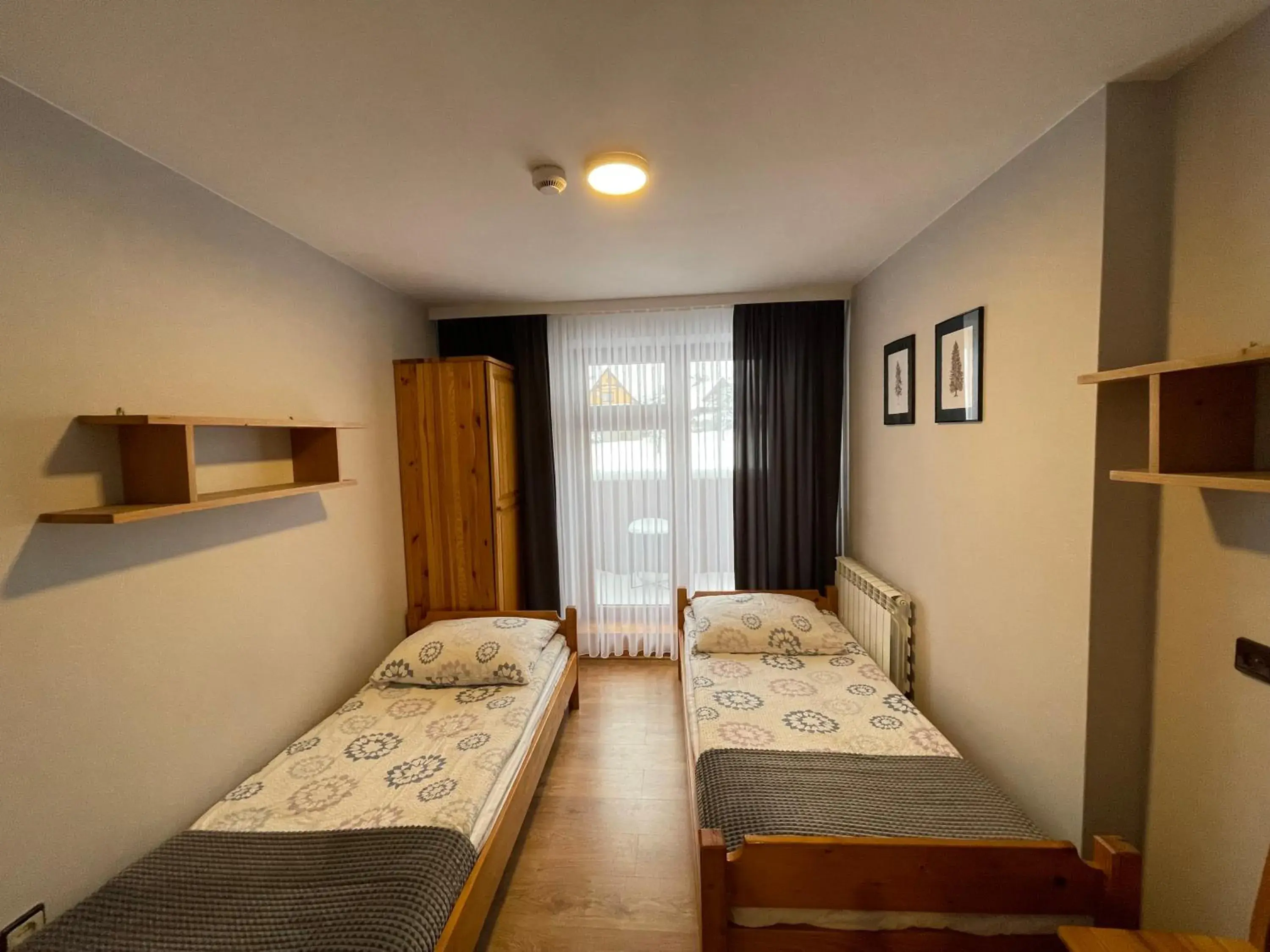 Twin Room with Private Bathroom in Ośrodek Sportowo-Rekreacyjny Słoneczny Twin Room with Private Bathroom in Ośrodek Sportowo-Rekreacyjny Słoneczny