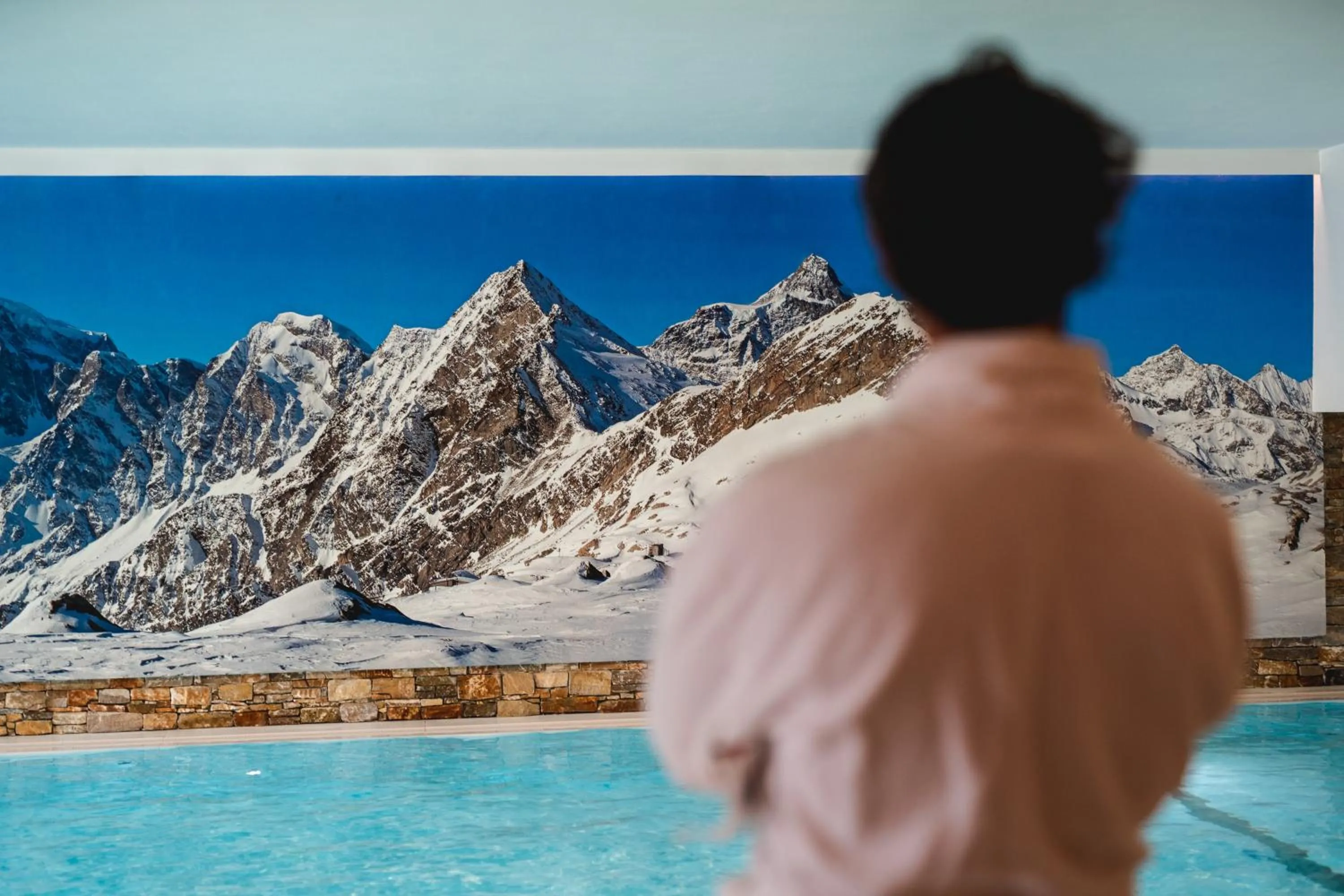 Swimming pool in Alagna Mountain Resort & SPA