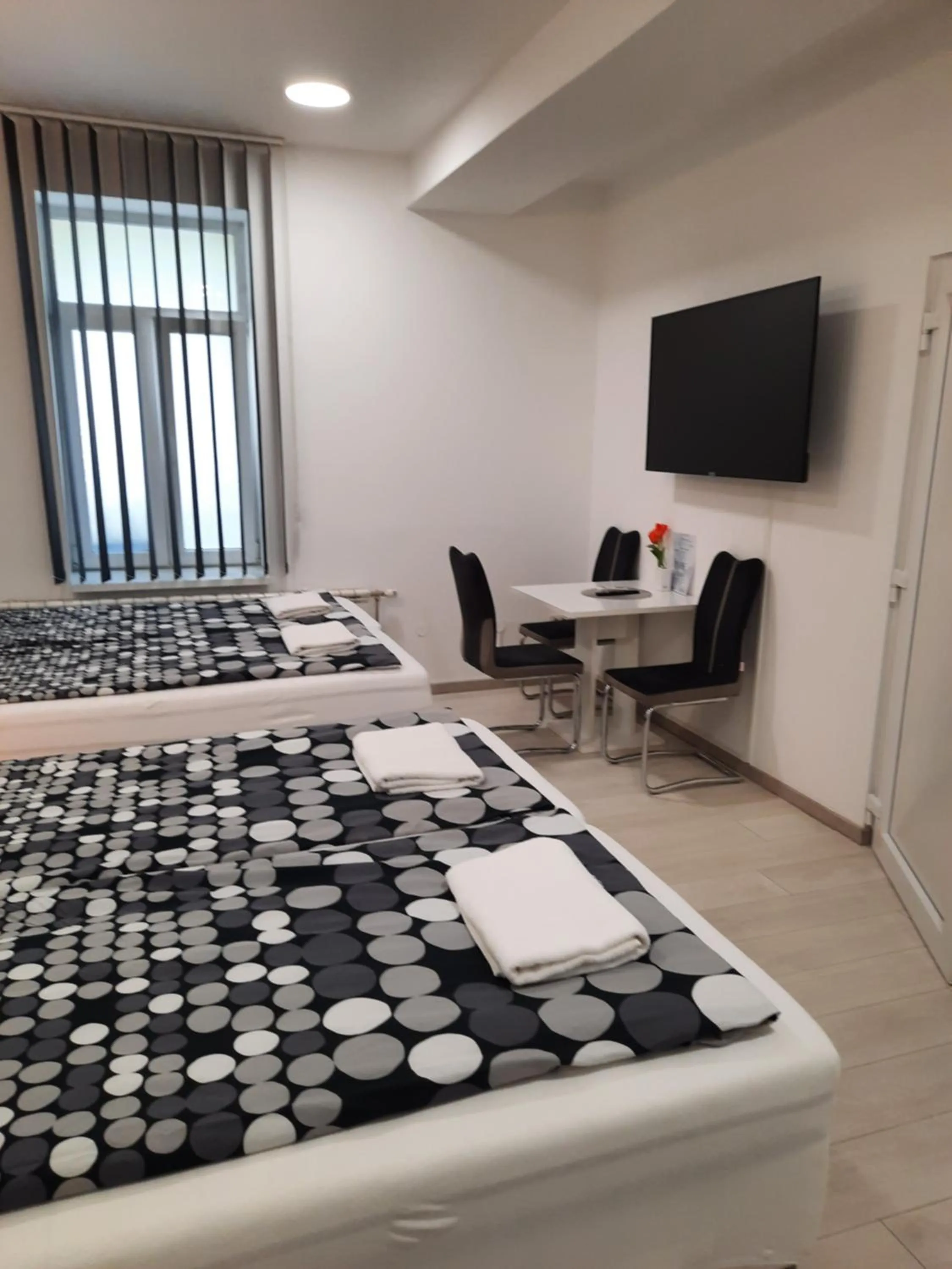 Apartments Petrova170