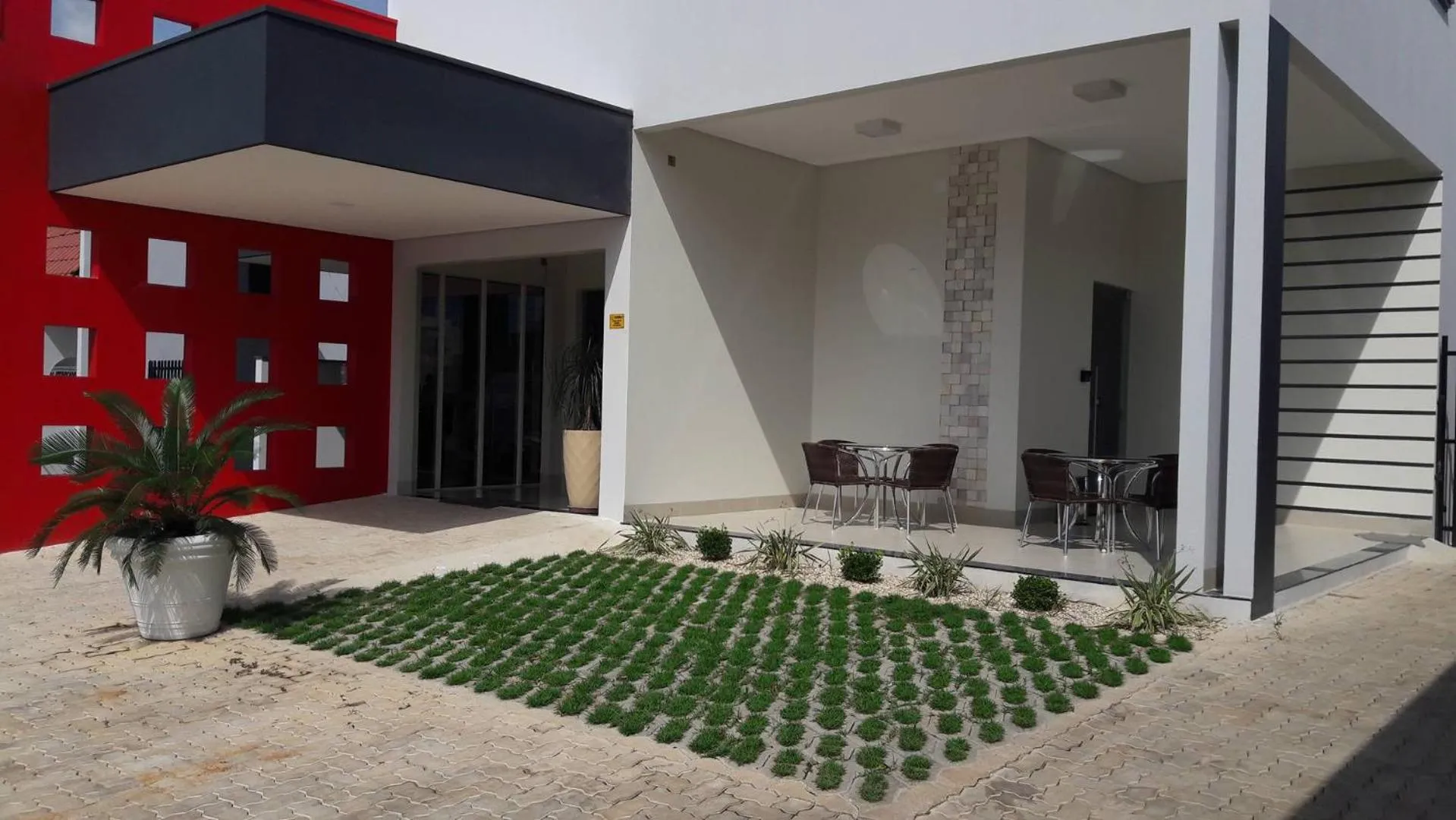 Property building in Hotel Mandino