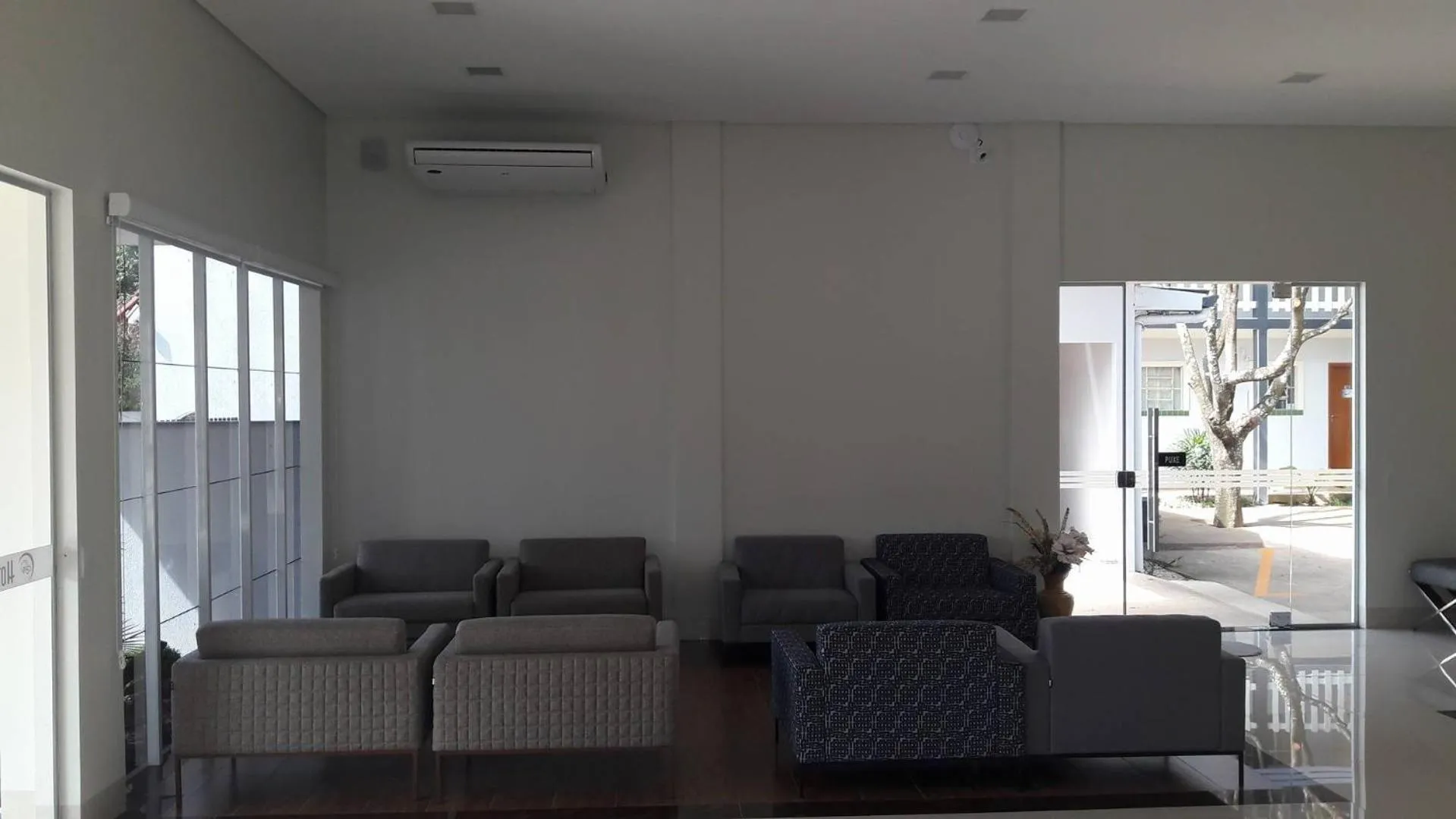 Property building in Hotel Mandino