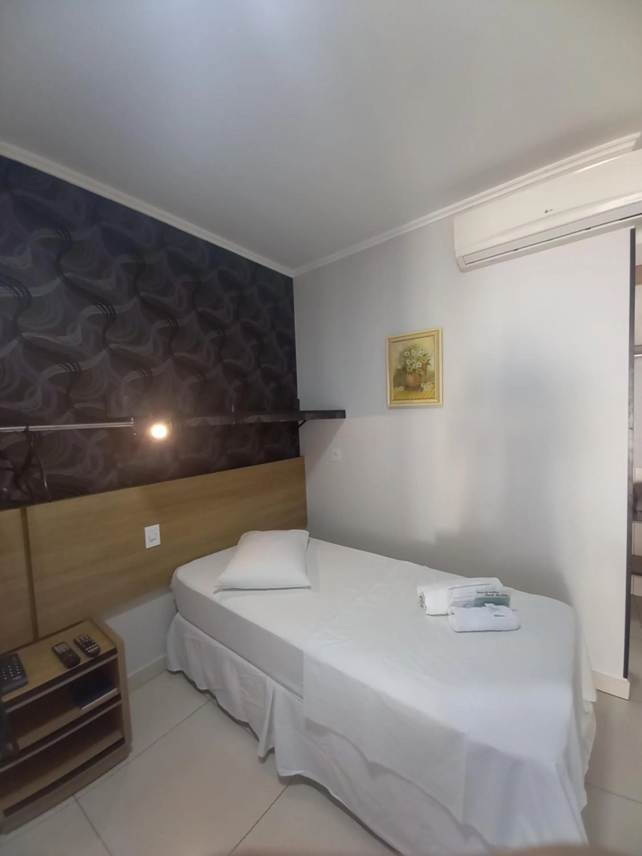 Bed in Hotel Mandino