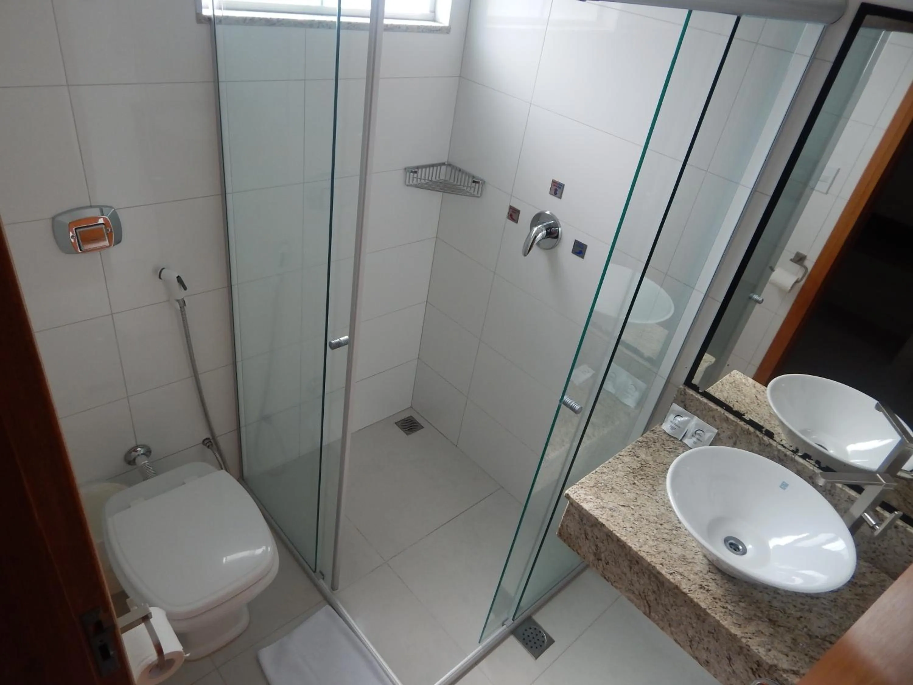 Bathroom in Hotel Mandino