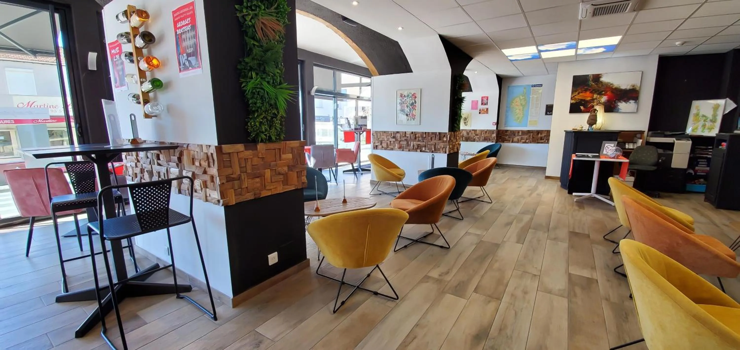 Living room in Hôtel Restaurant Atrachjata