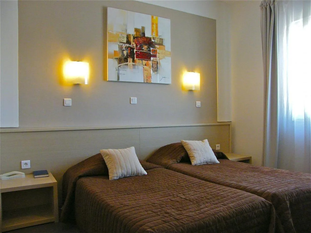 Day, Bed in Hôtel Restaurant L' Empereur