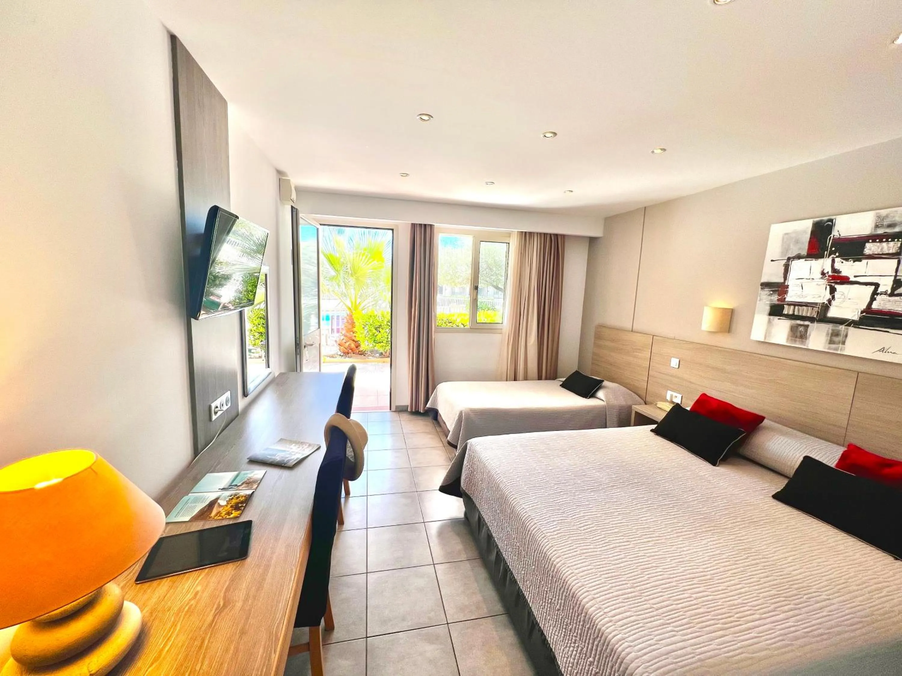 Bed in Hôtel Restaurant L' Empereur