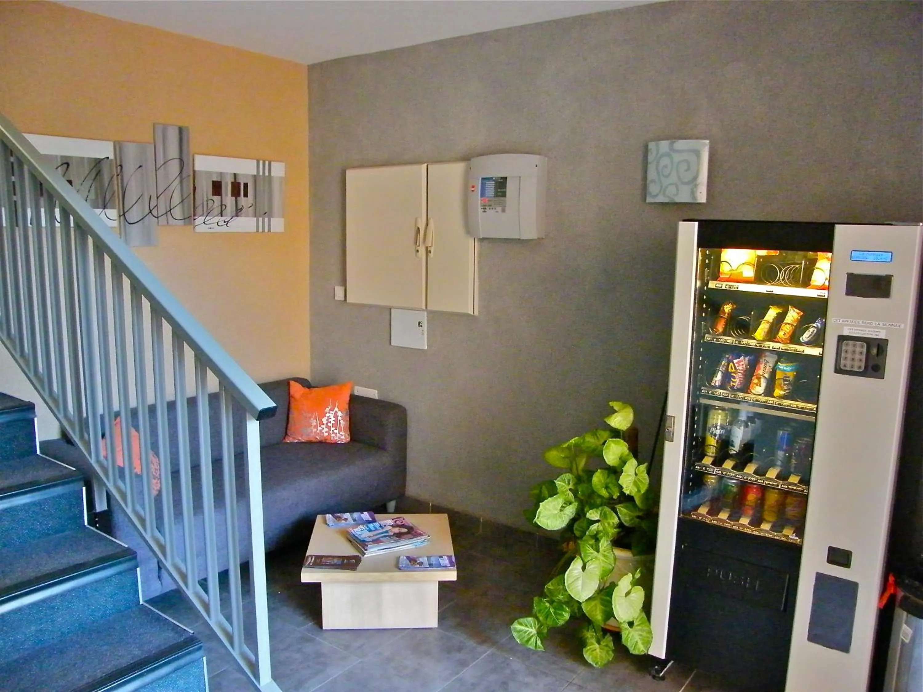 Lobby or reception in Hôtel Restaurant L' Empereur