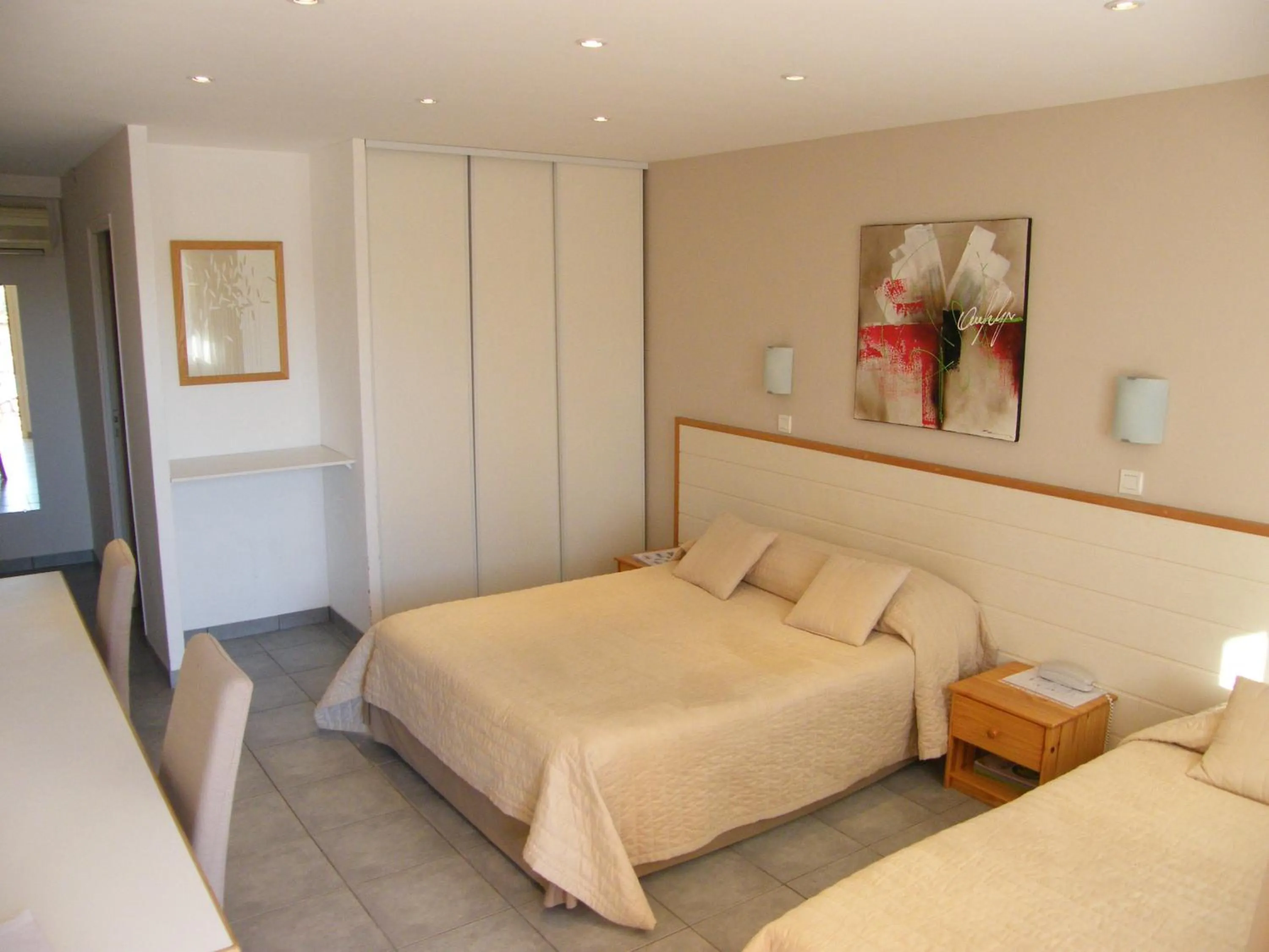 Bedroom, Bed in Hôtel Restaurant L' Empereur