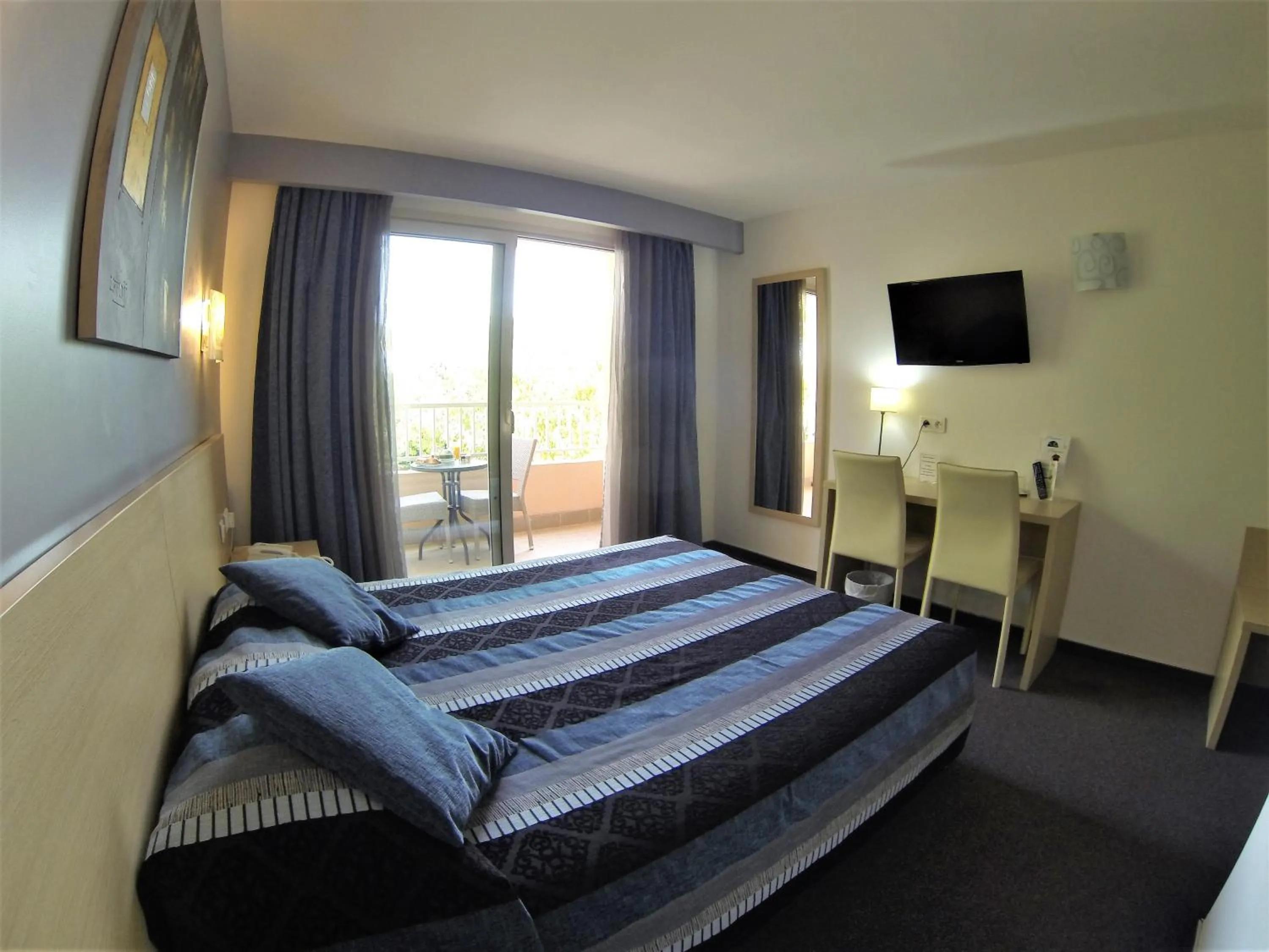 Bed in Hôtel Restaurant L' Empereur