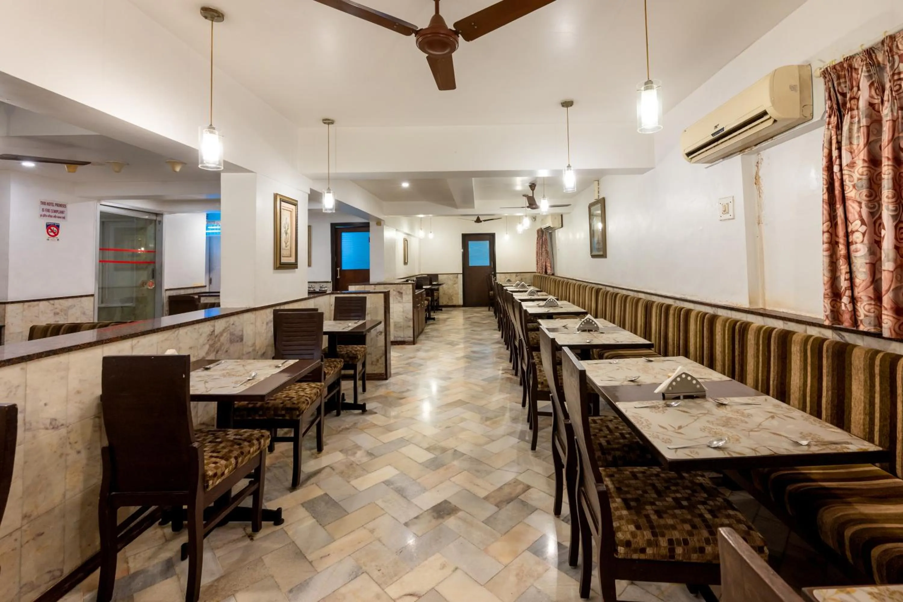 Buffet breakfast in Hotel Balwas International