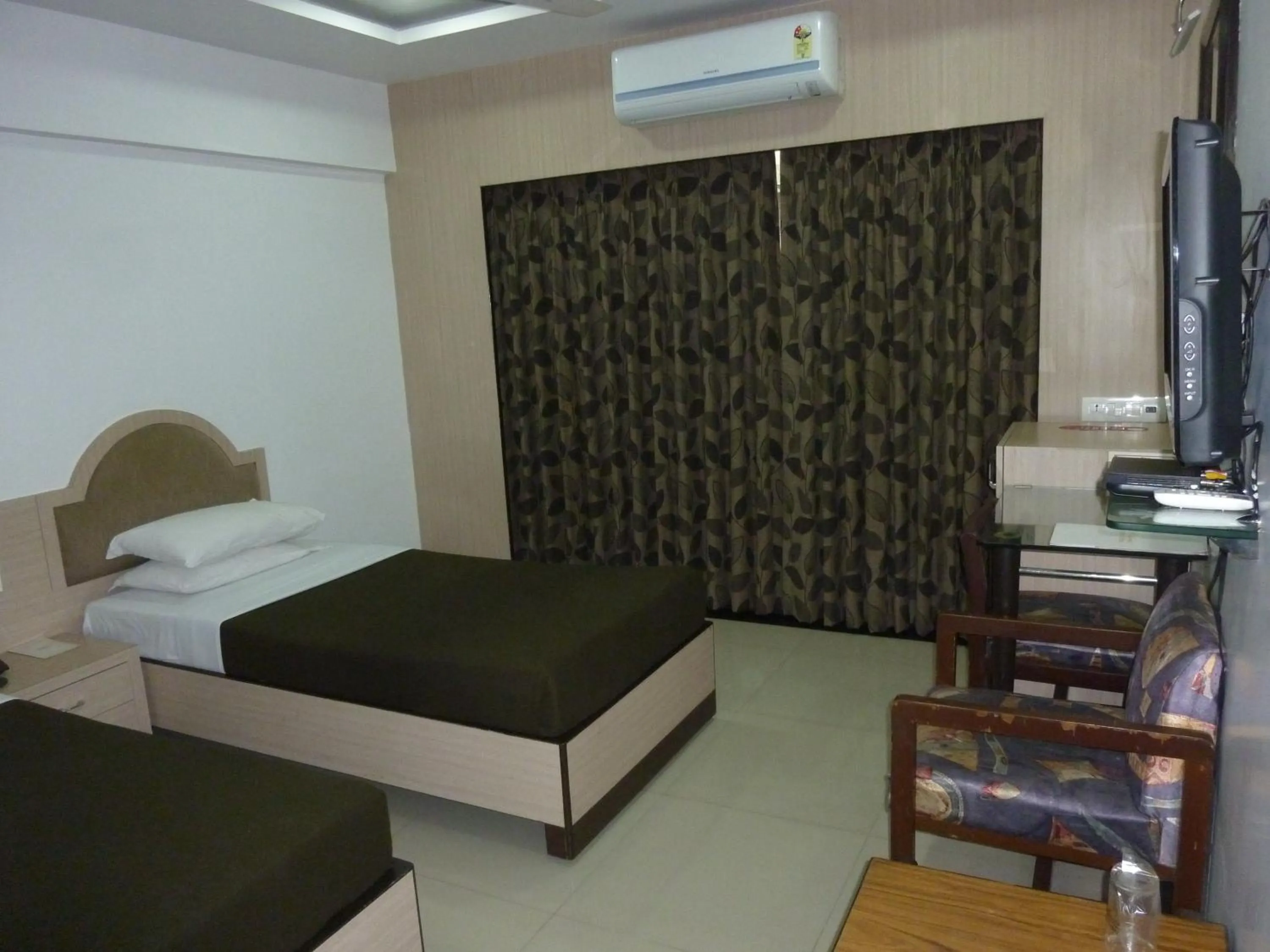 Photo of the whole room, Bed in Hotel Balwas International