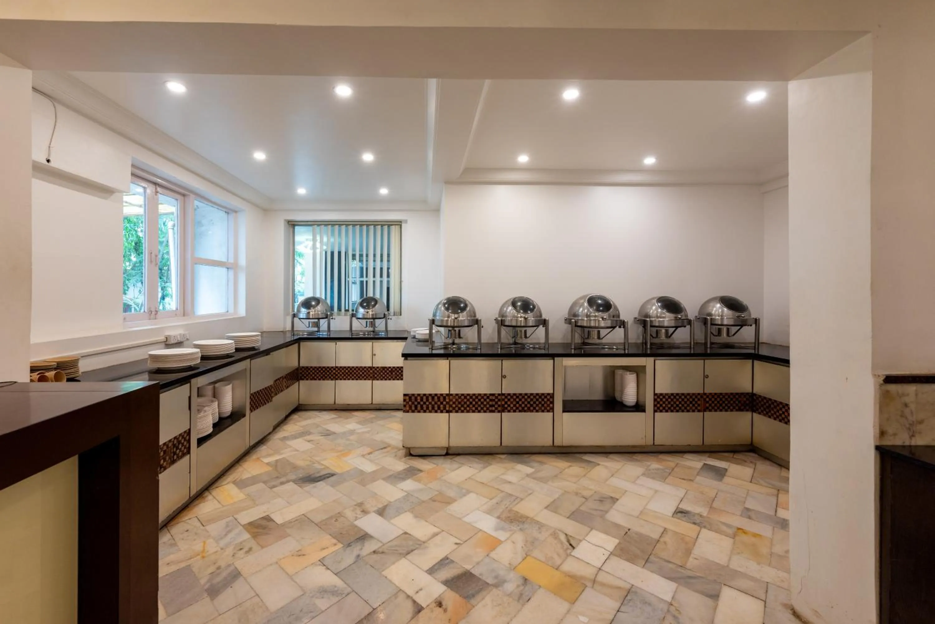 Buffet breakfast in Hotel Balwas International