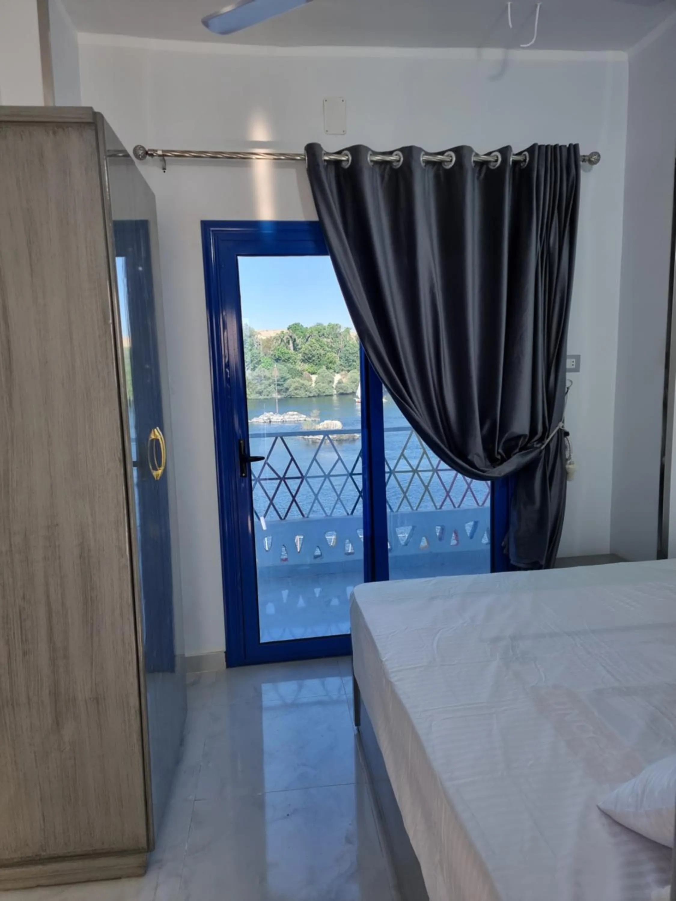 Bed in Baba Dool
