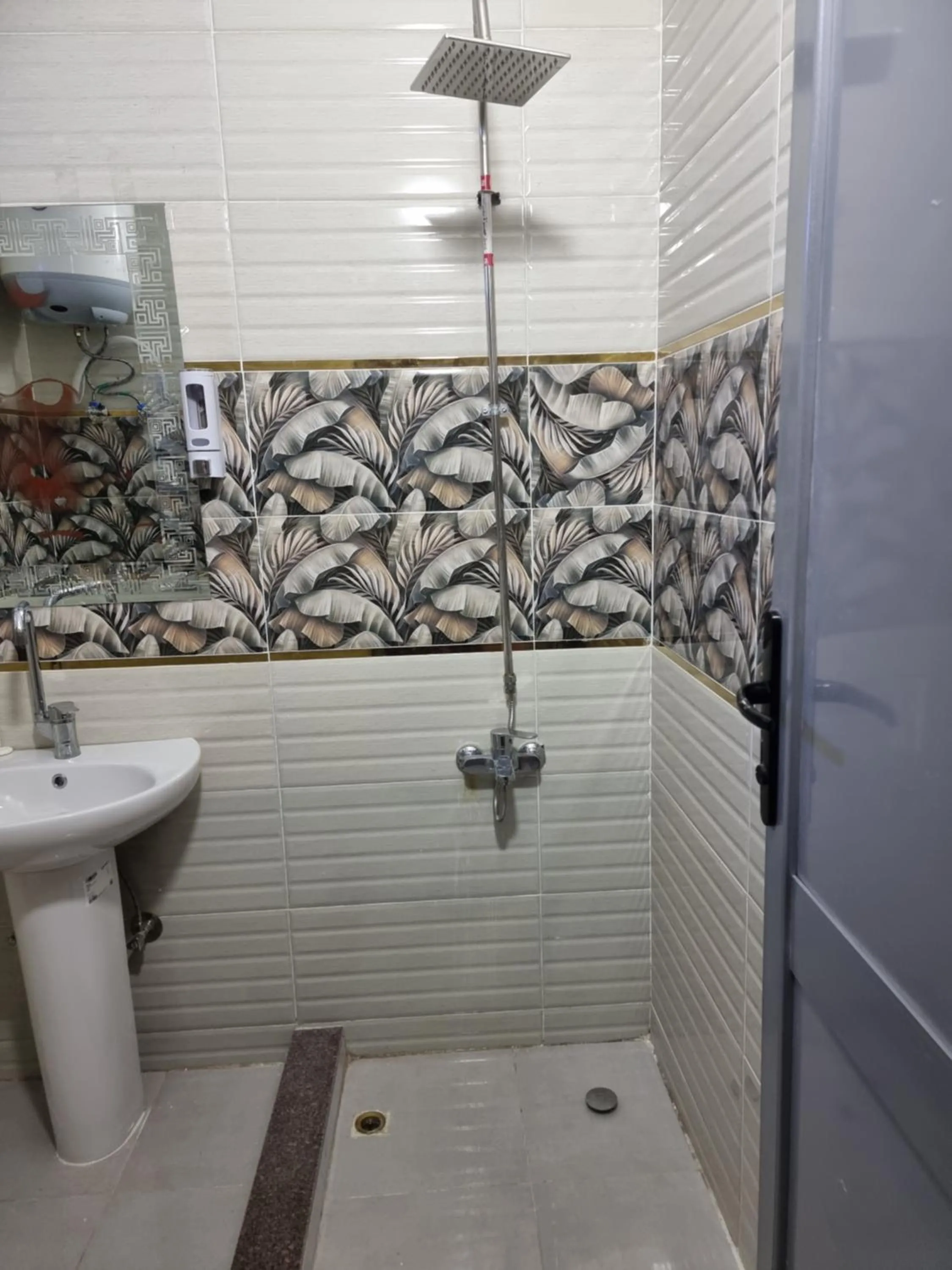 Shower in Baba Dool