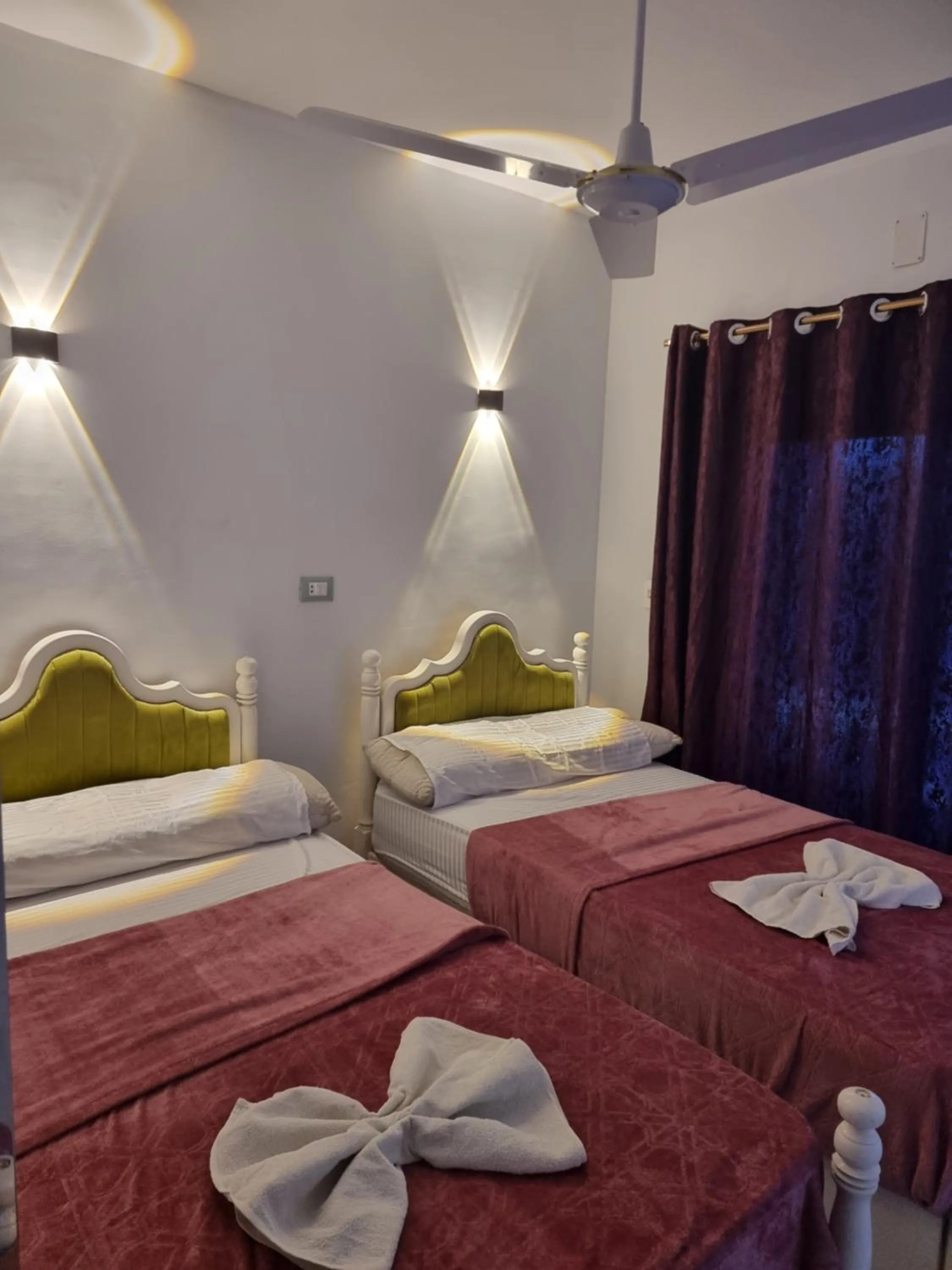 Bedroom, Bed in Baba Dool