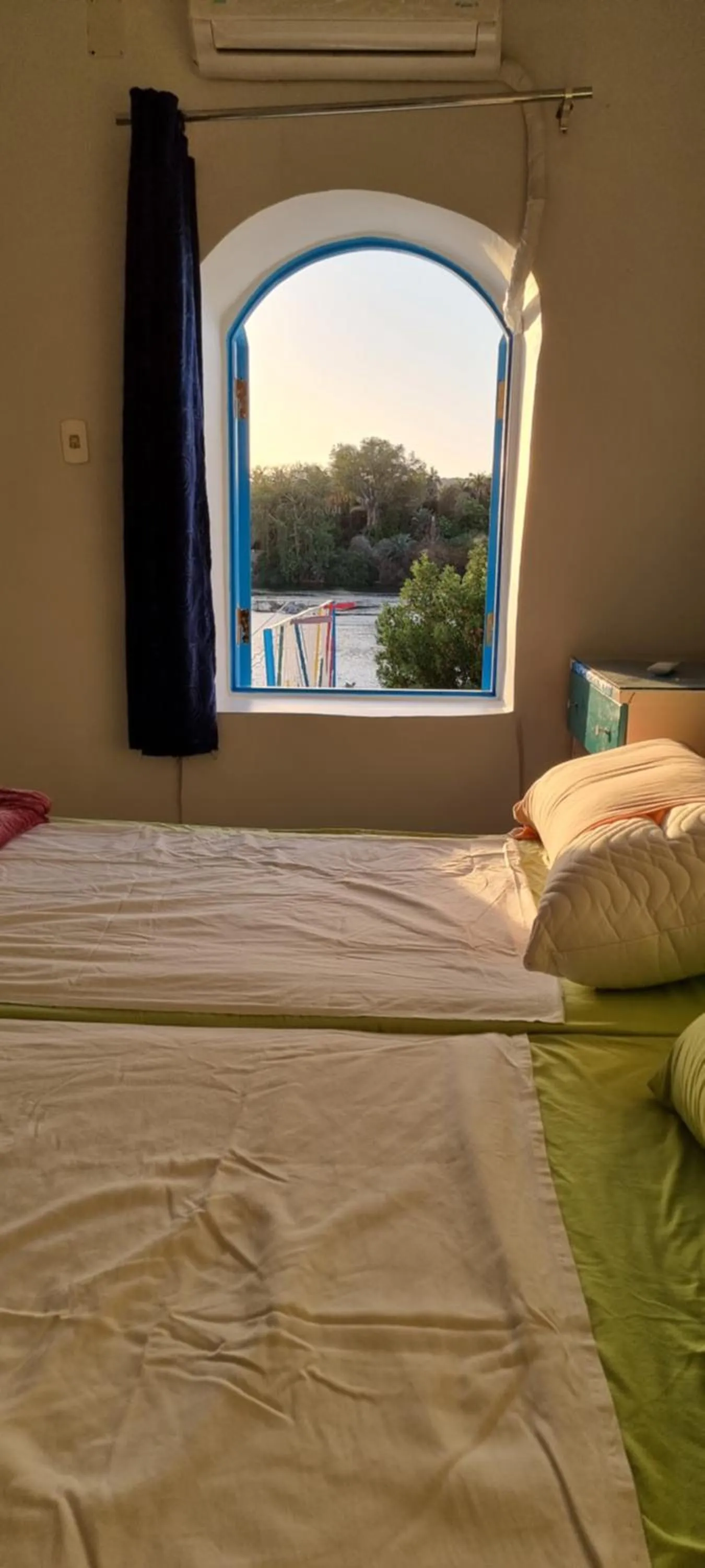 Bed in Baba Dool