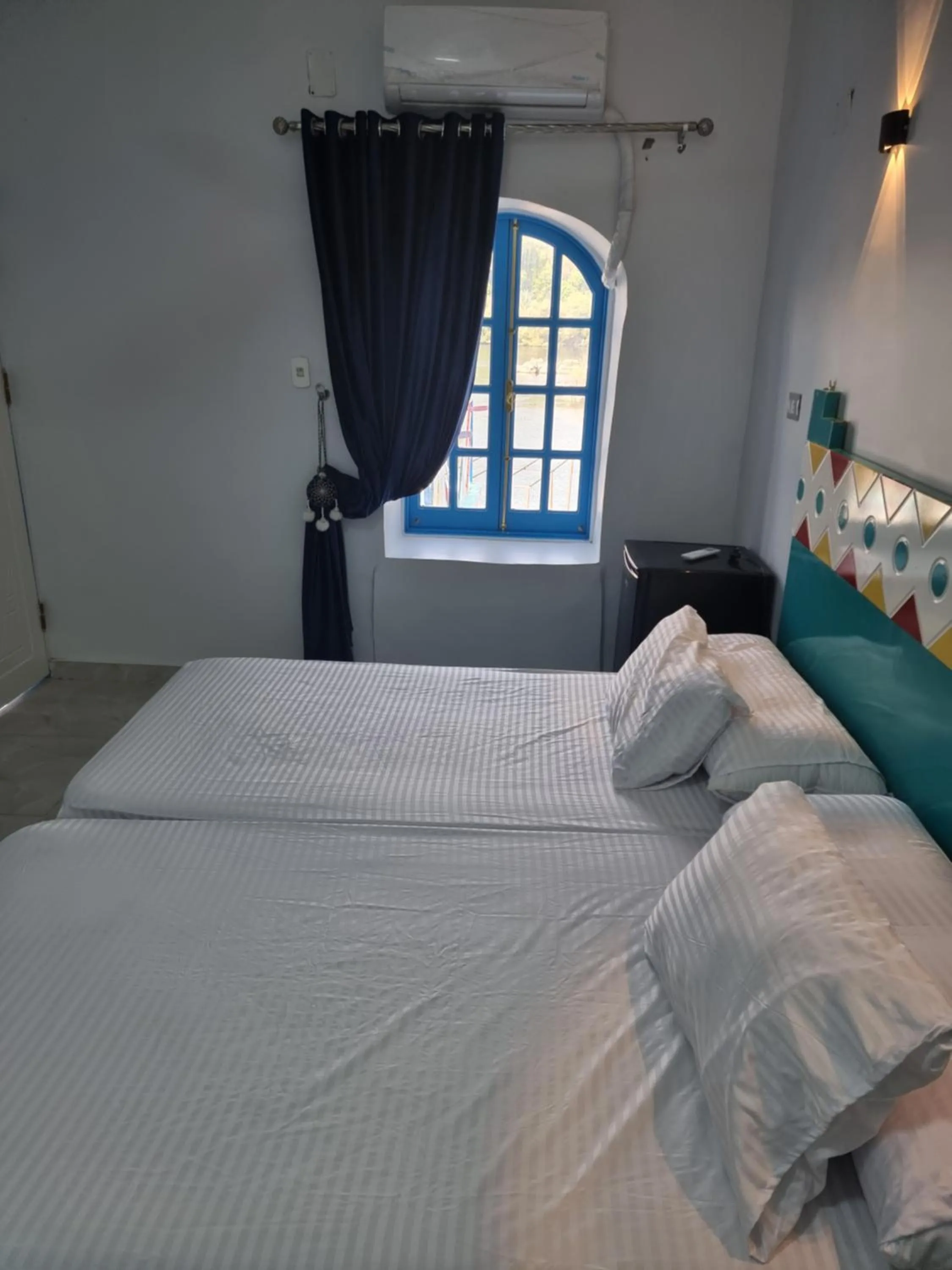 Bed in Baba Dool