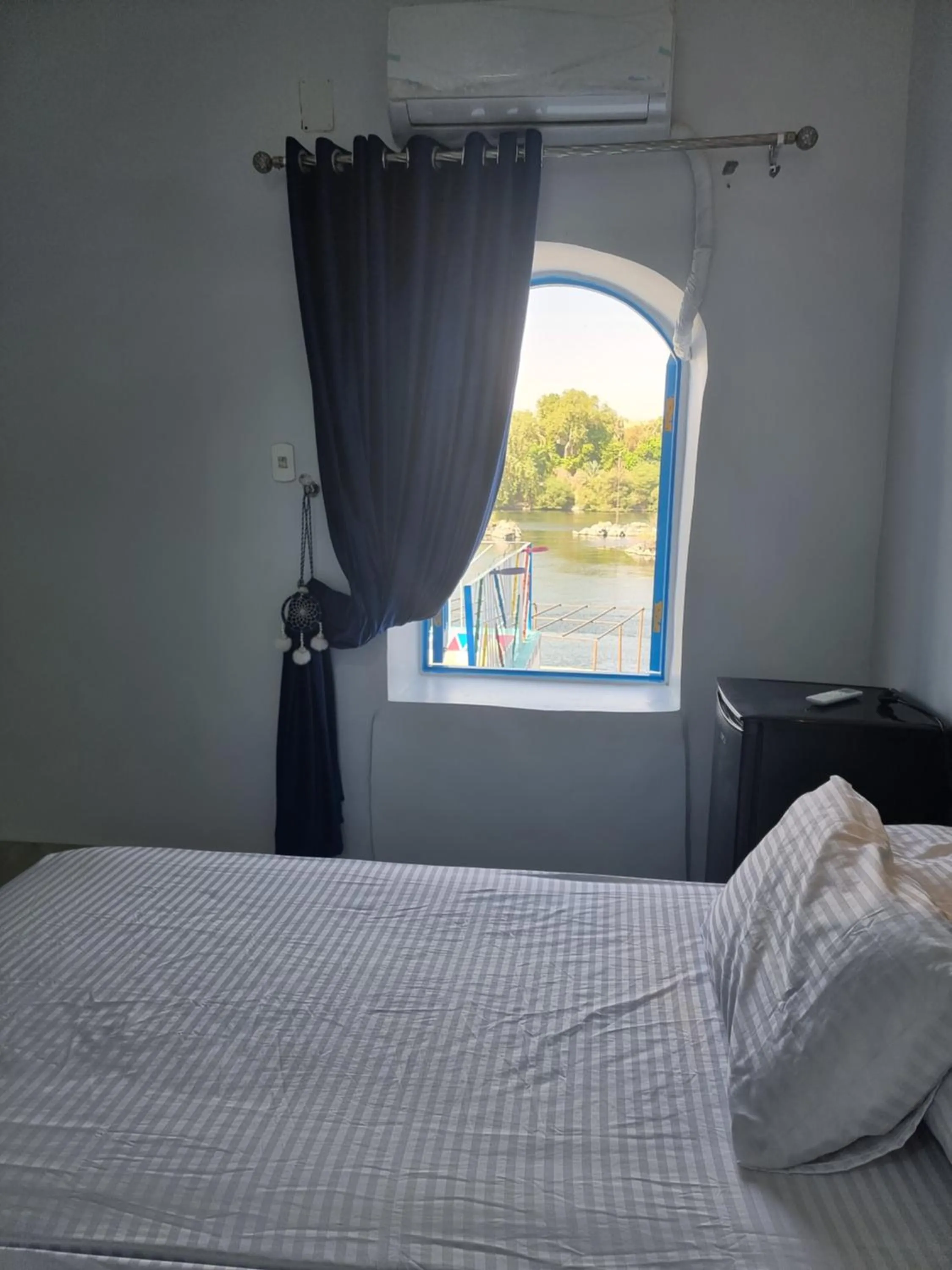 Bed in Baba Dool
