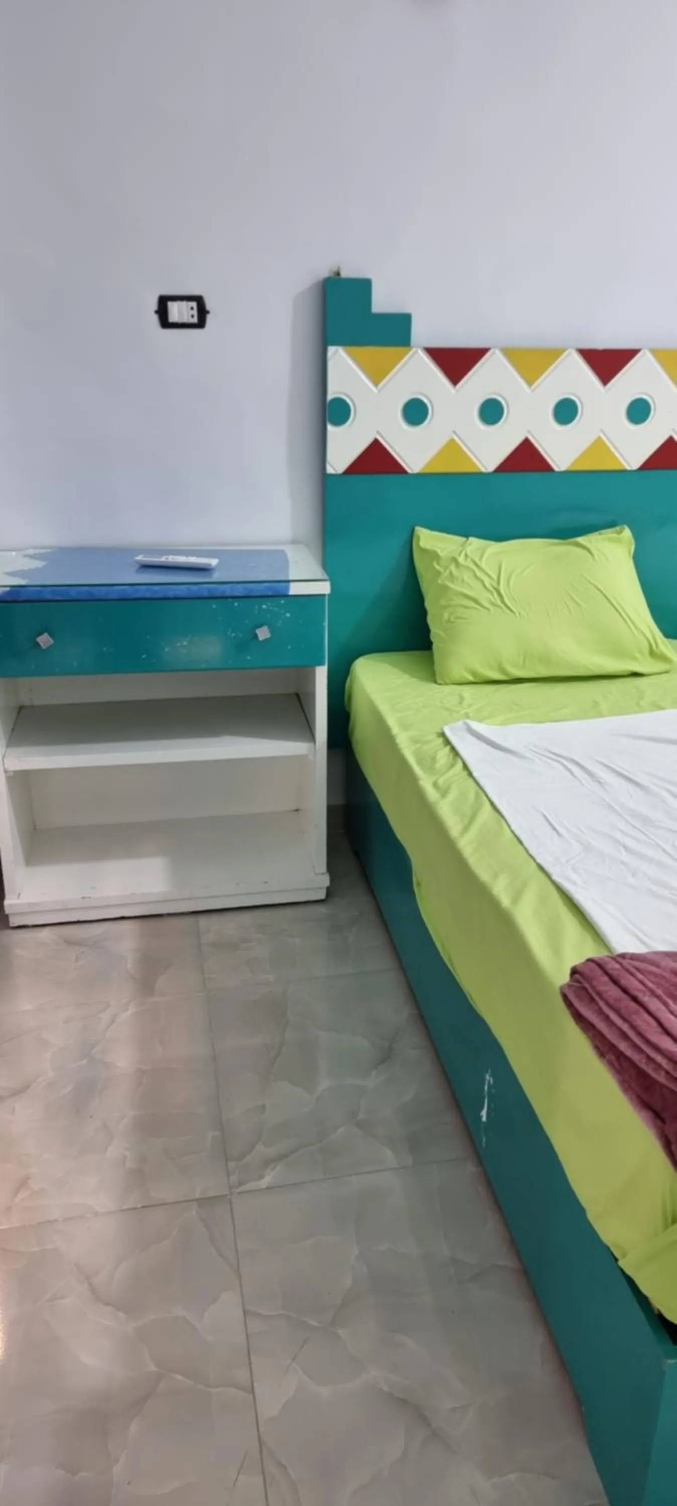 Bed in Baba Dool