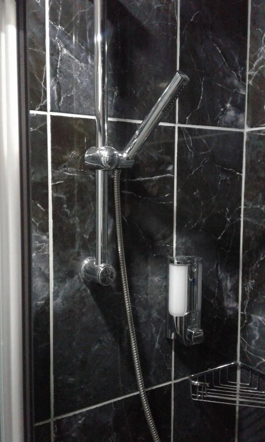 Shower in SunAnatolia Otel