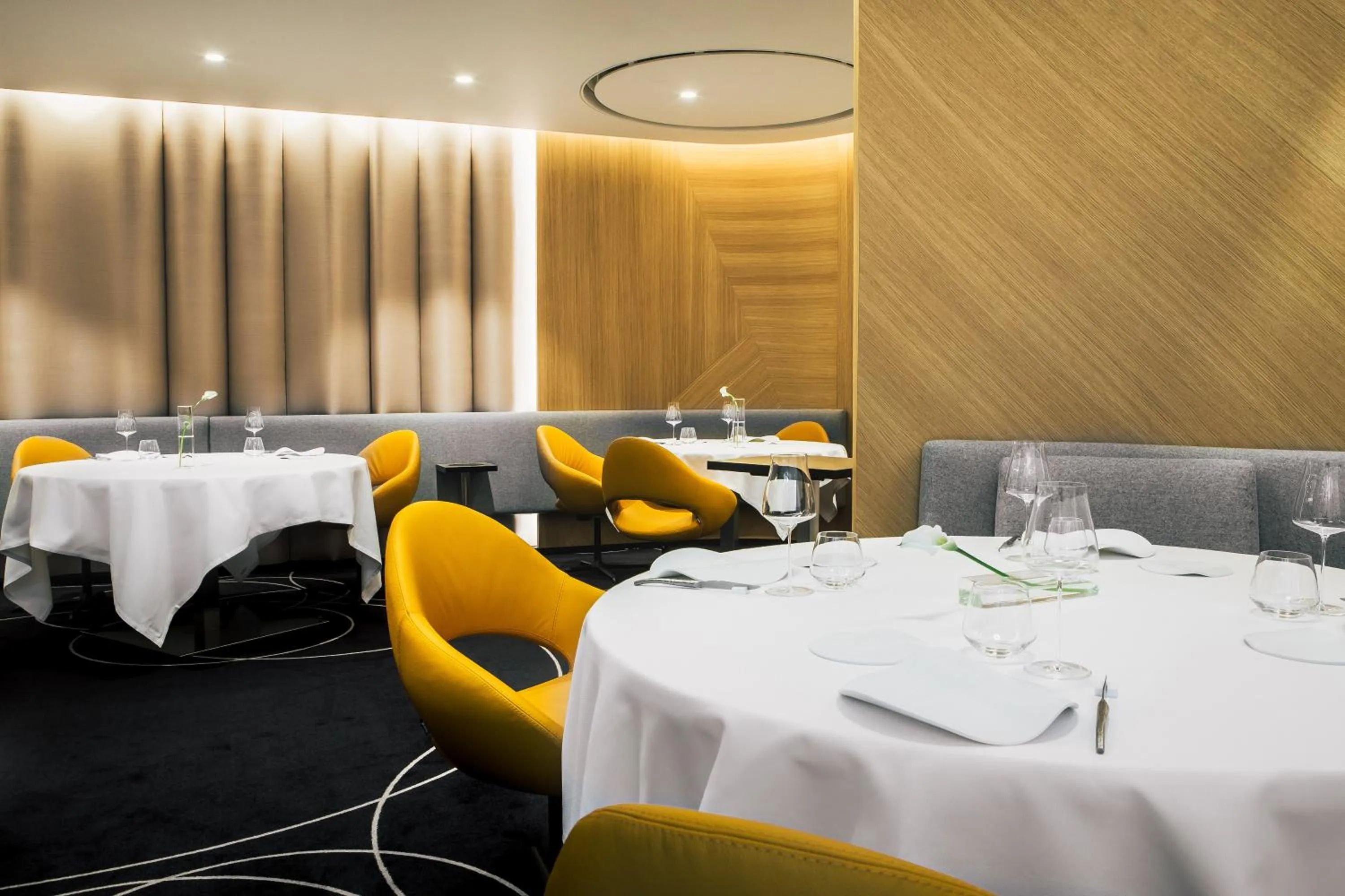 Restaurant/places to eat in Chapeau Rouge par William Frachot - Hôtel Espace Bien-être & Restaurant étoilé