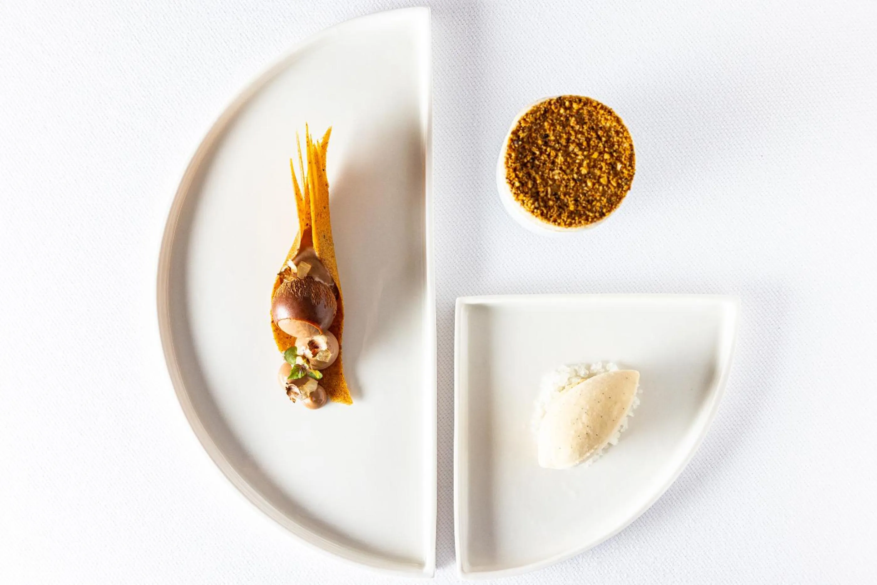 Restaurant/places to eat in Chapeau Rouge par William Frachot - Hôtel Espace Bien-être & Restaurant étoilé