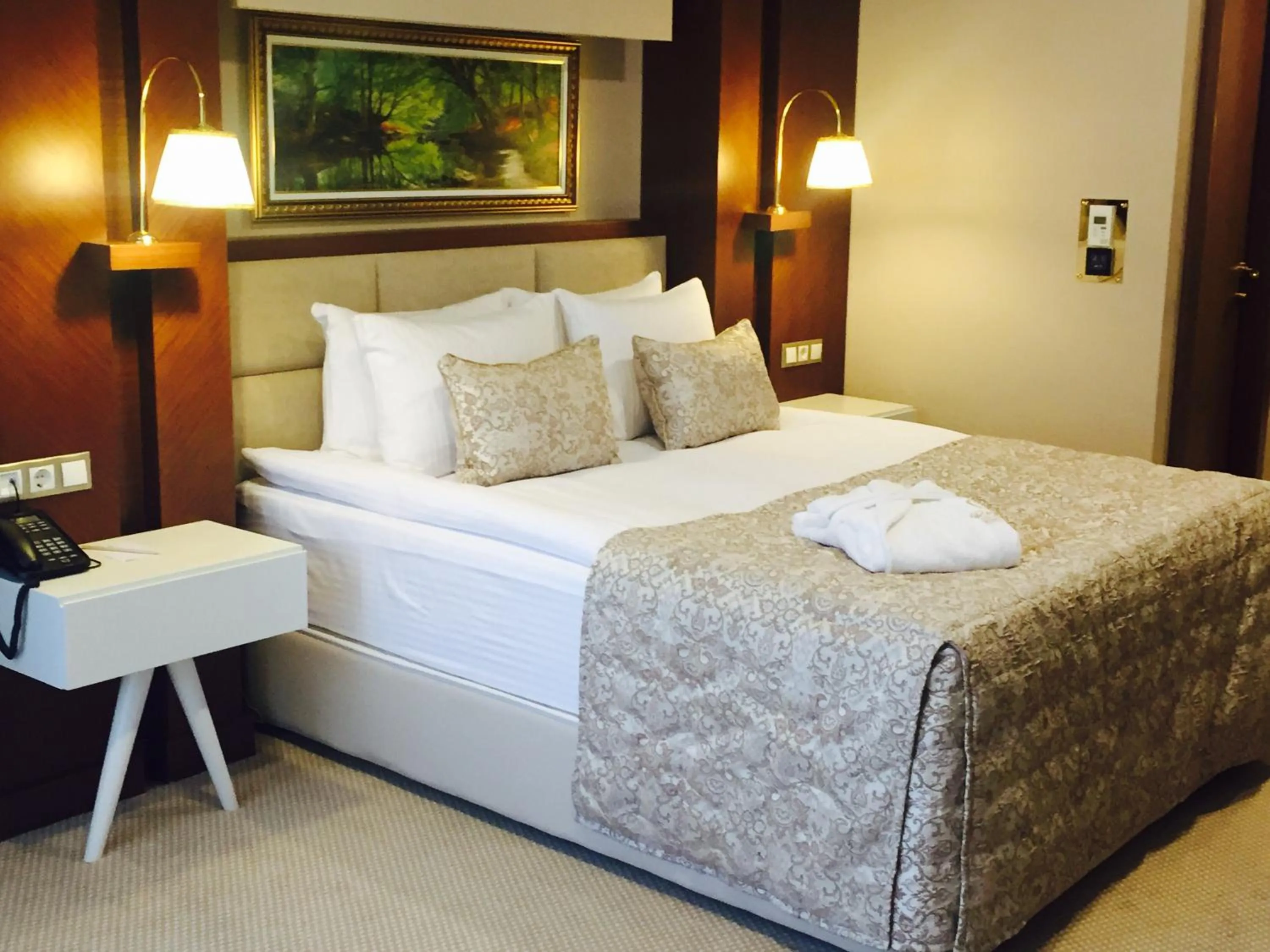 Bed in Vivaldi Park Hotel