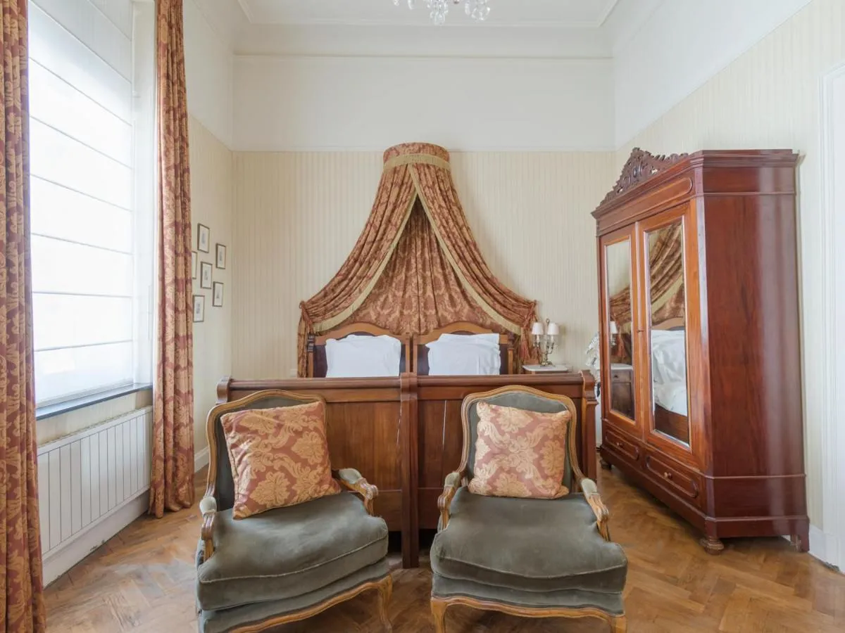 Seating area in Hotel Dufays