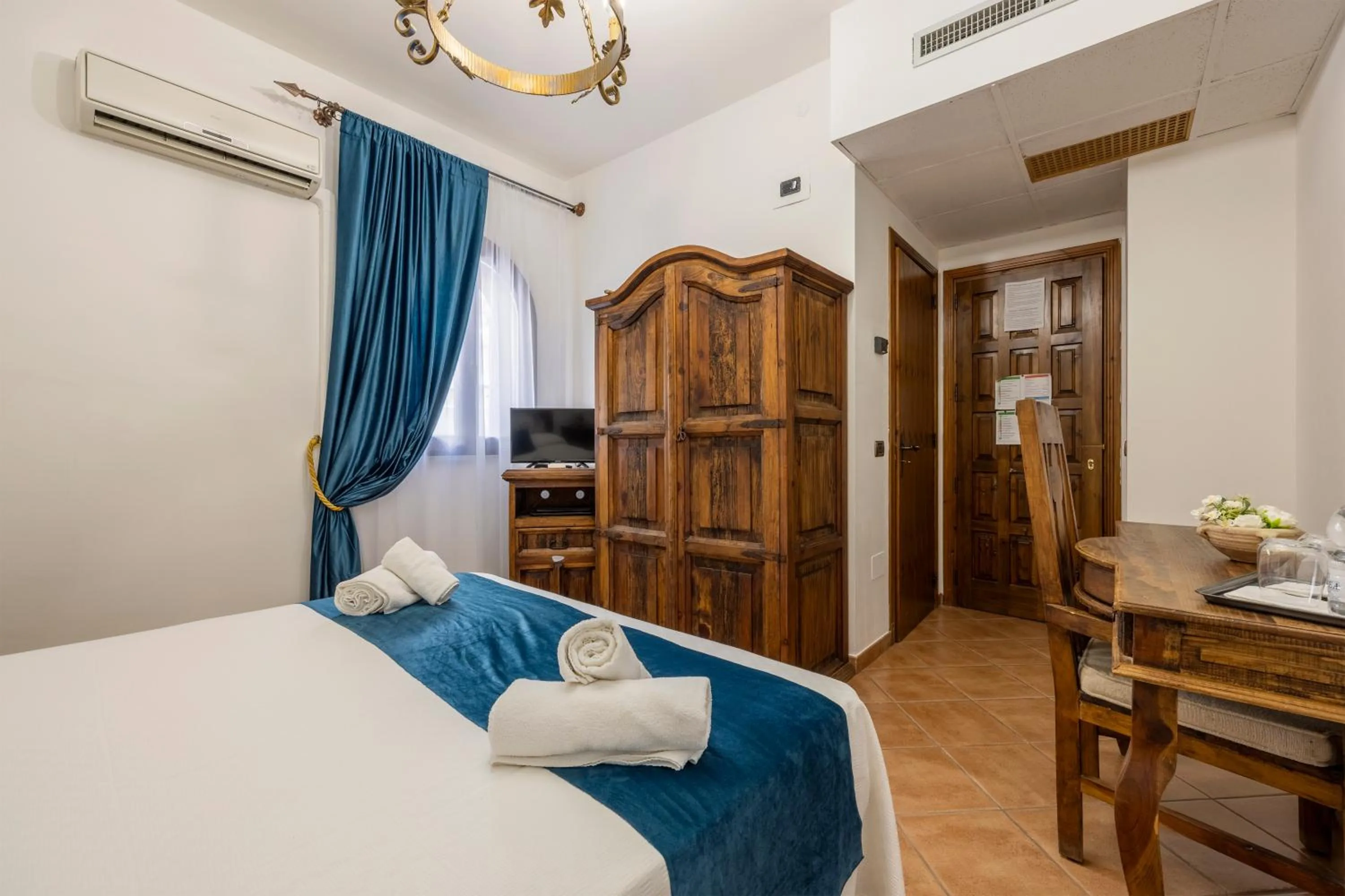 Bed in Hotel Castello di Giuliano