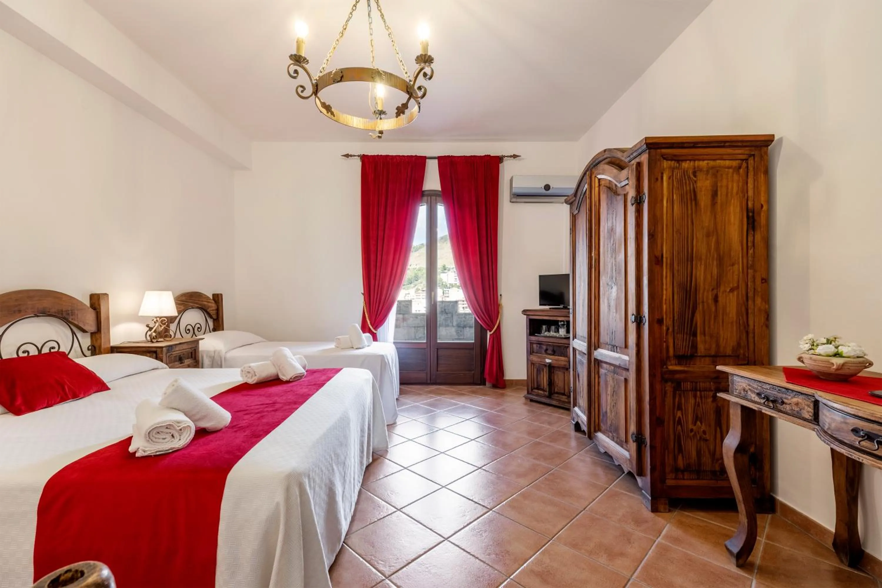 Bed in Hotel Castello di Giuliano