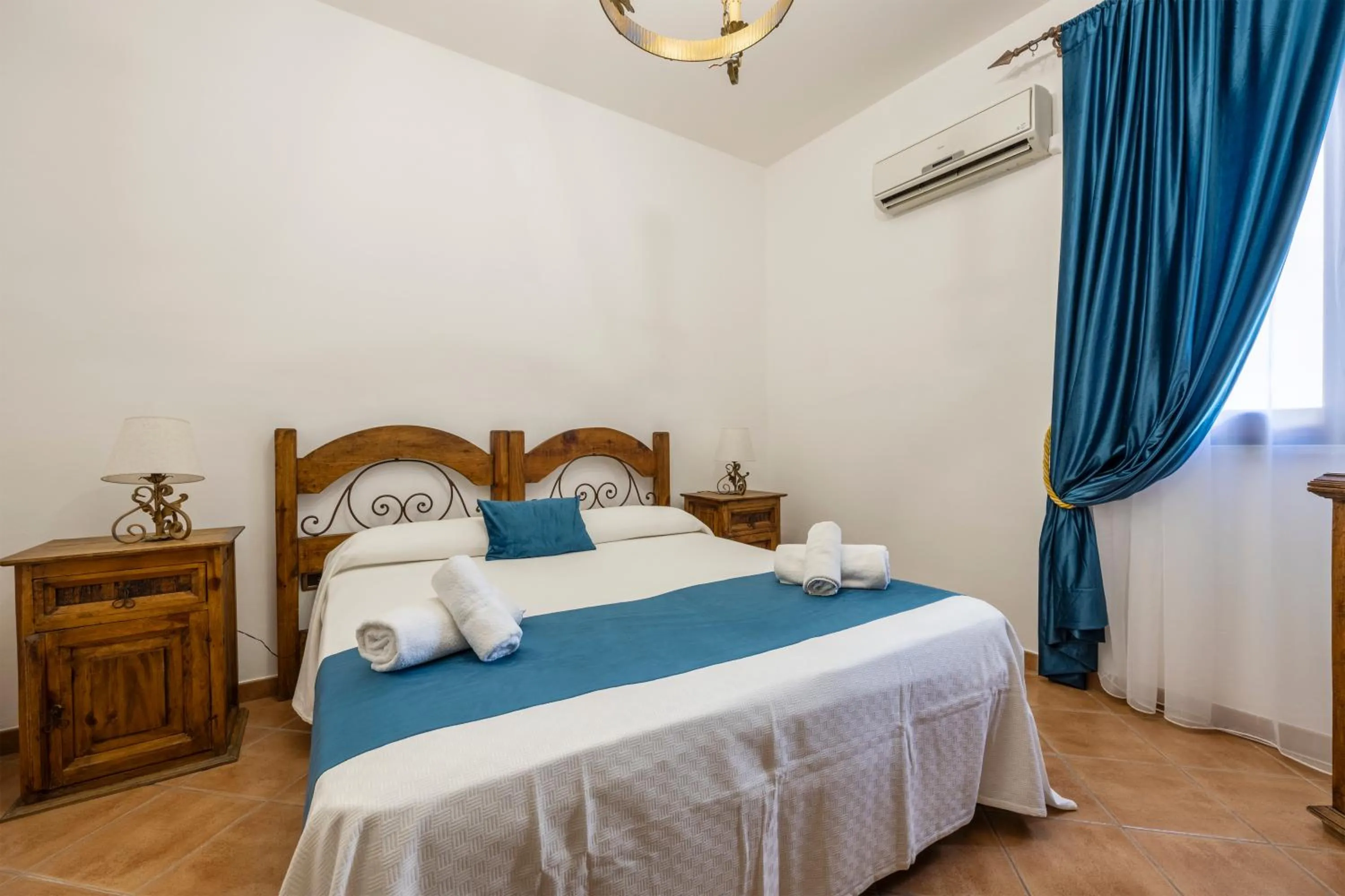 Bed in Hotel Castello di Giuliano