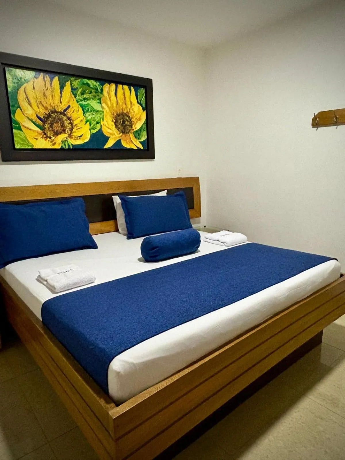 Bed in Hotel Monarca