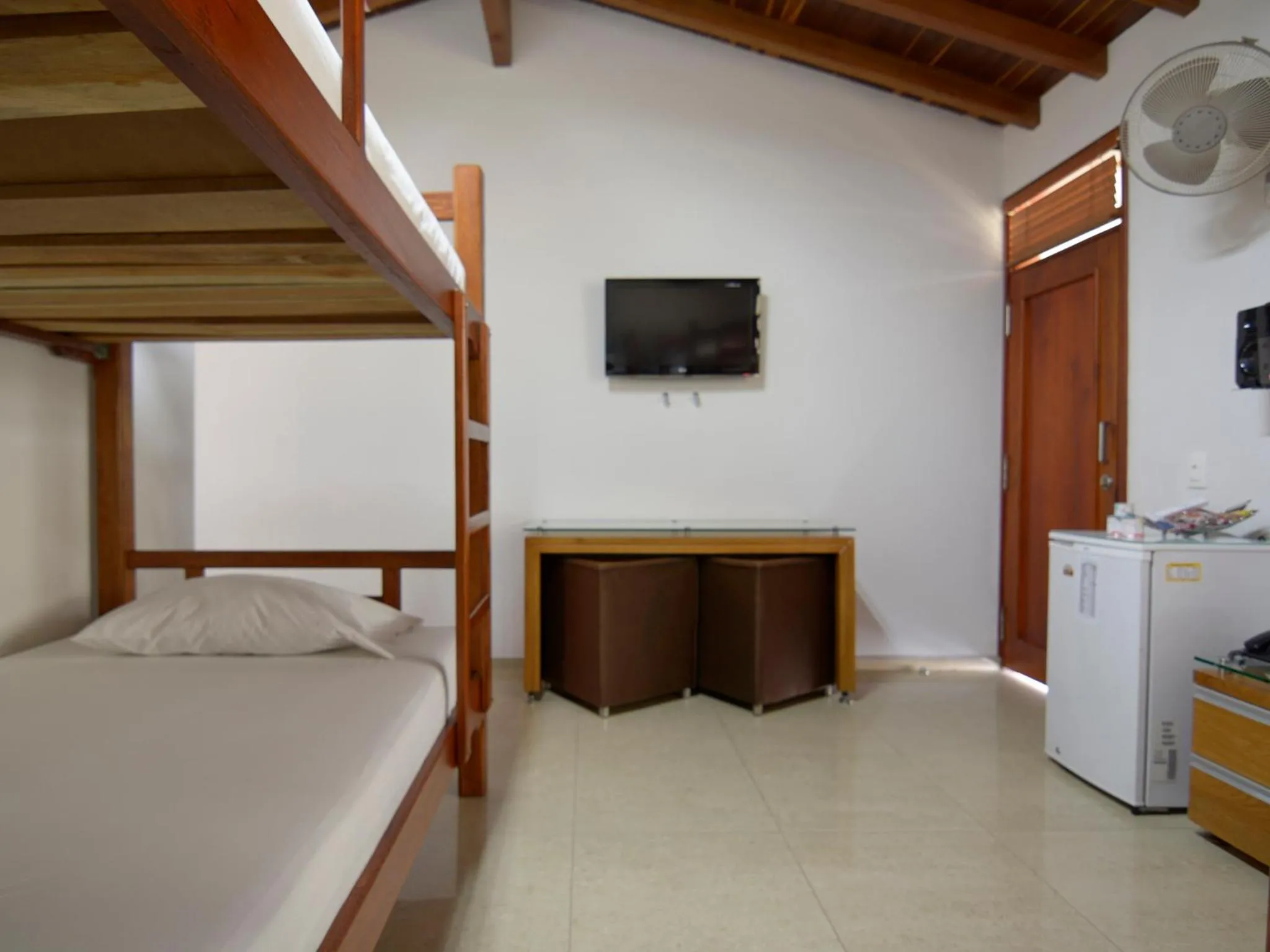 Bedroom, Bed in Hotel Monarca