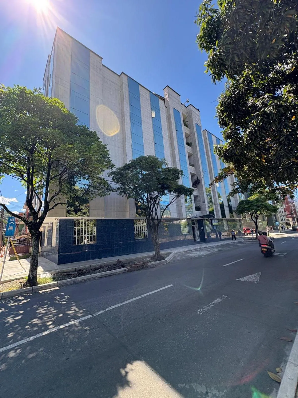 Facade/entrance in Hotel Monarca