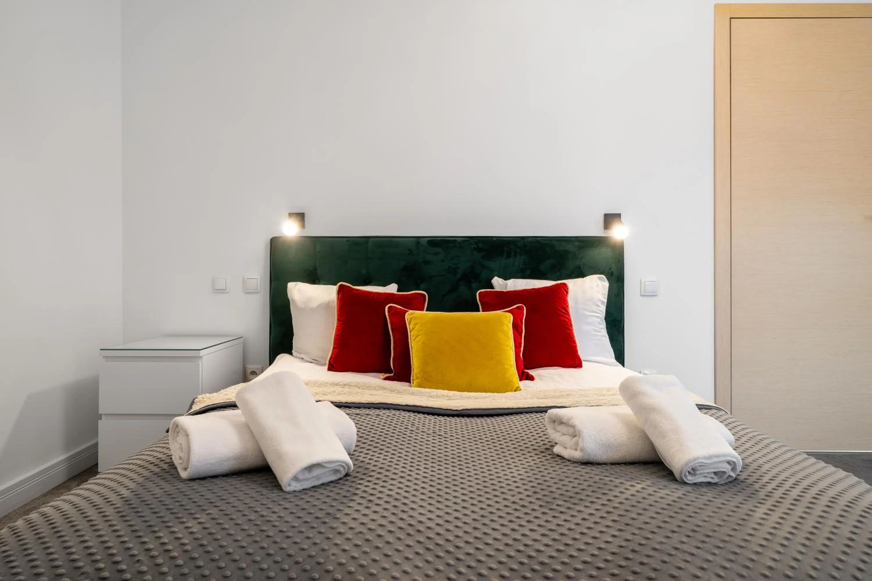 Bed in Bory6a Apartamenty & Free Parking