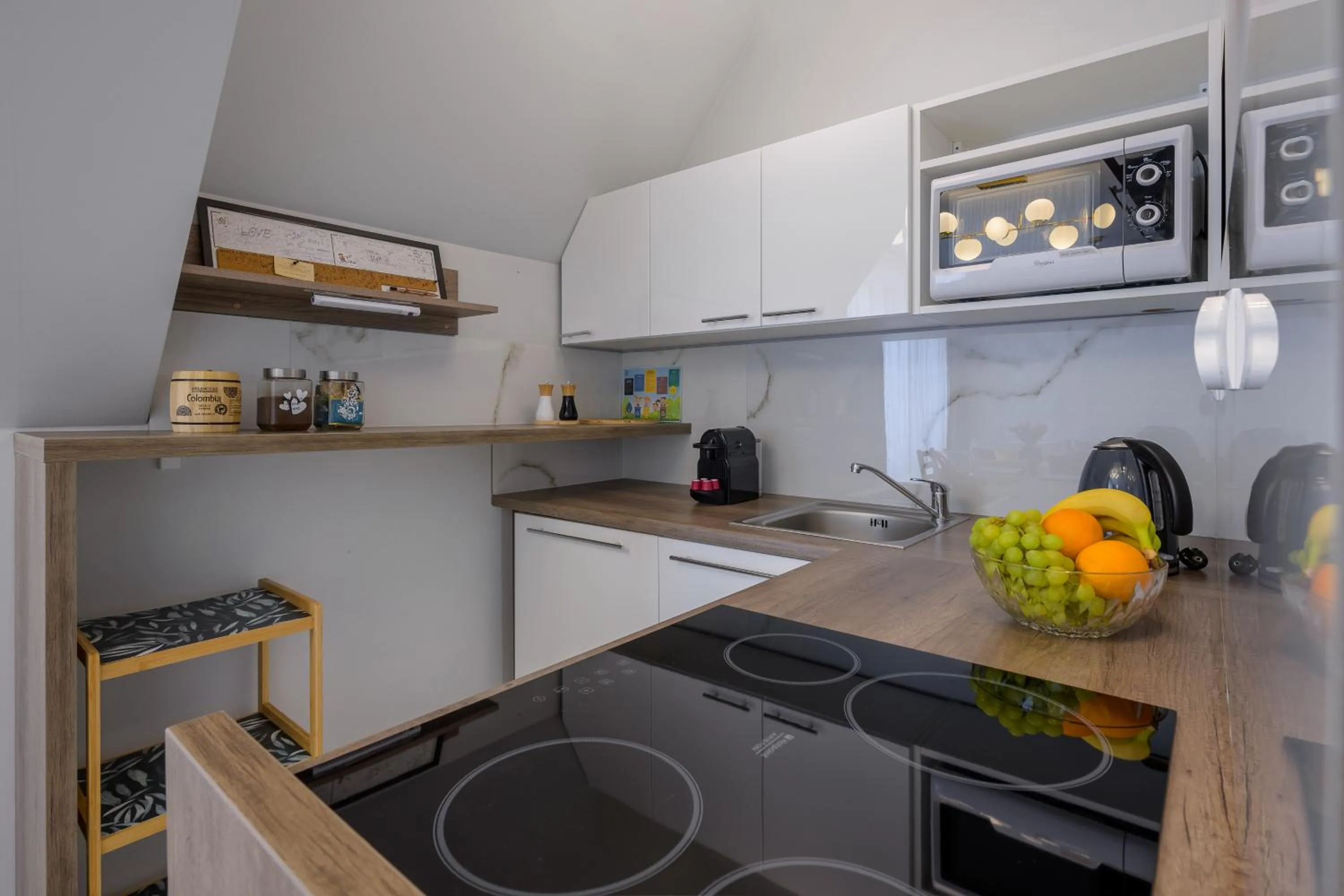 Kitchen or kitchenette in Bory6a Apartamenty & Free Parking