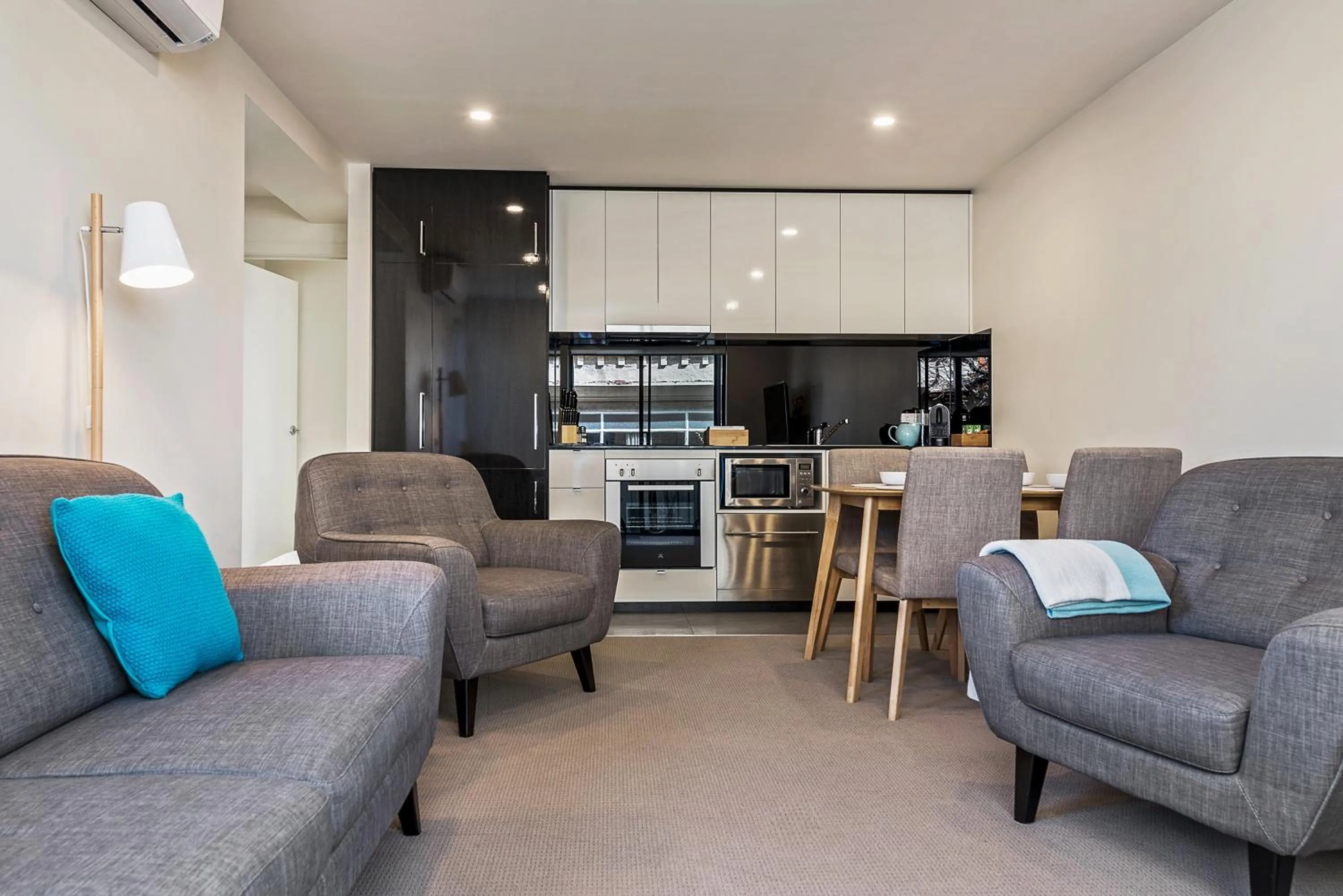 Kitchen or kitchenette in 110 Hampden Apartments