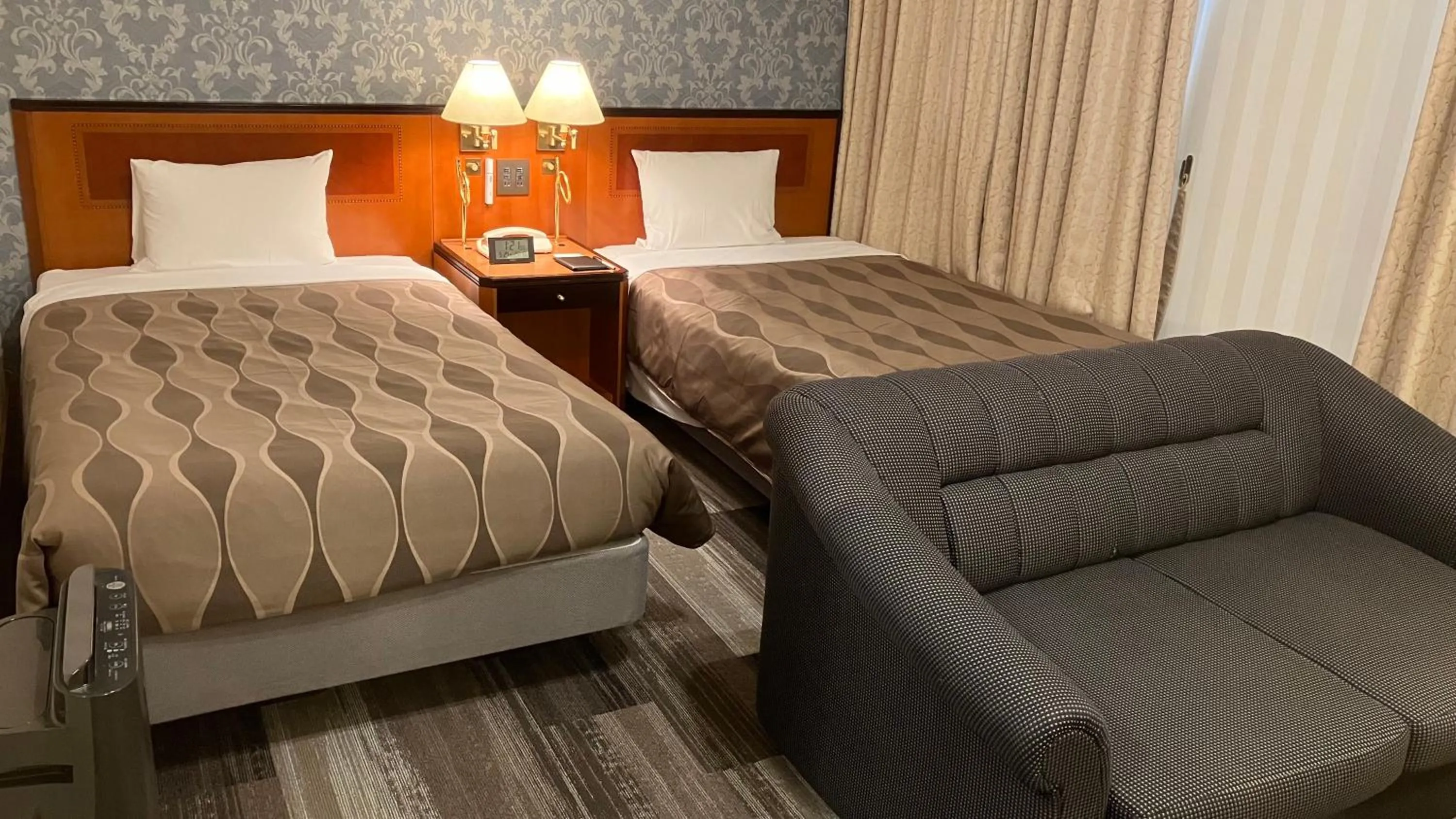 Bed in Racine Shinmaebashi