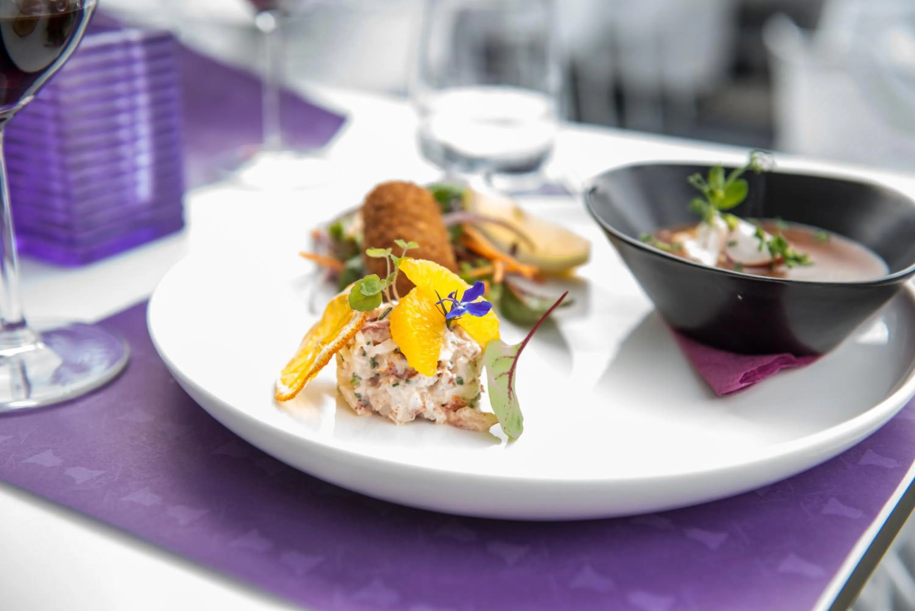 Restaurant/places to eat in Charmehotel Klokkenhof