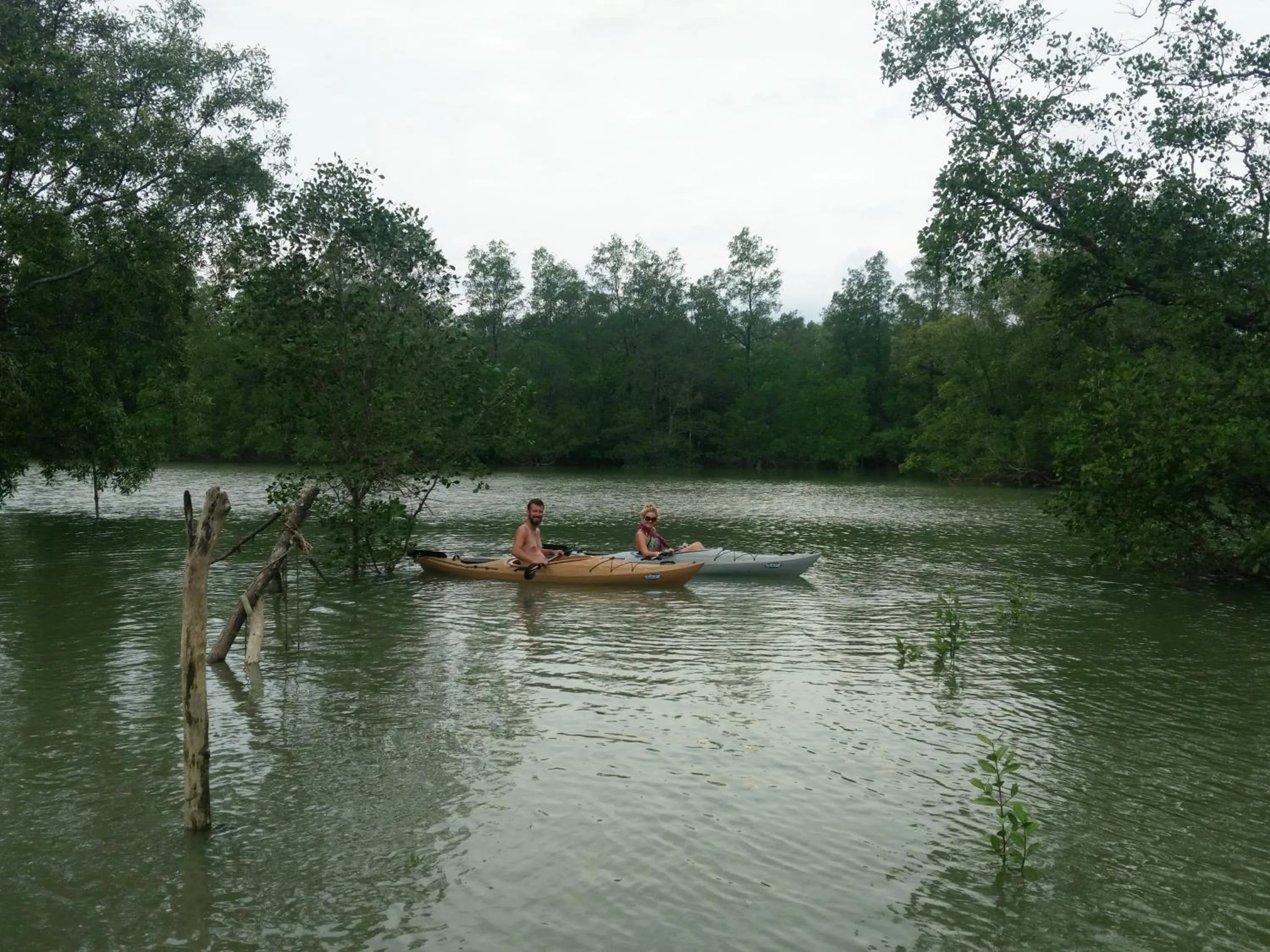 Canoeing in Calm at Bangphat