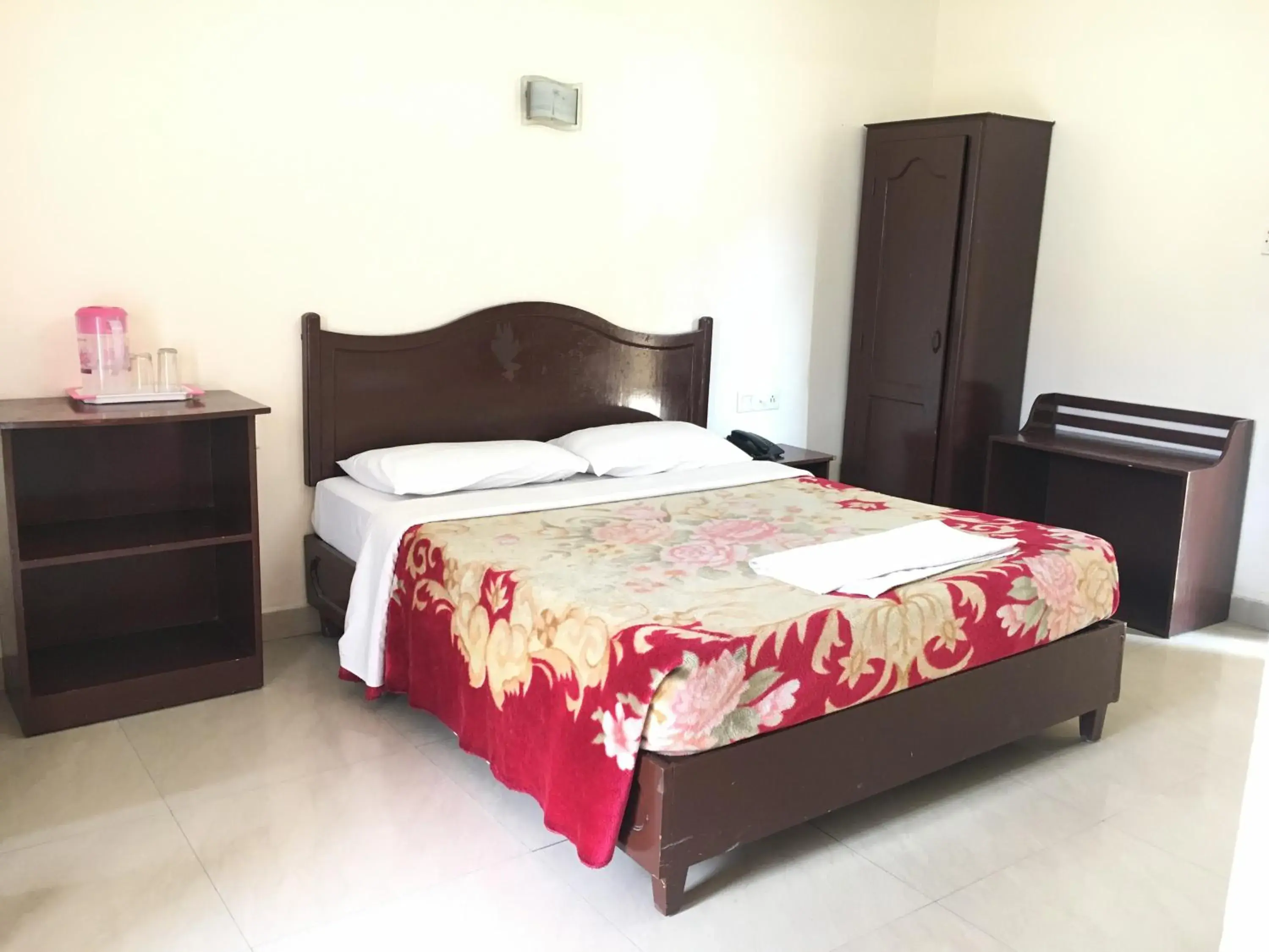 Bed in Jays Inn Bed in Jays Inn