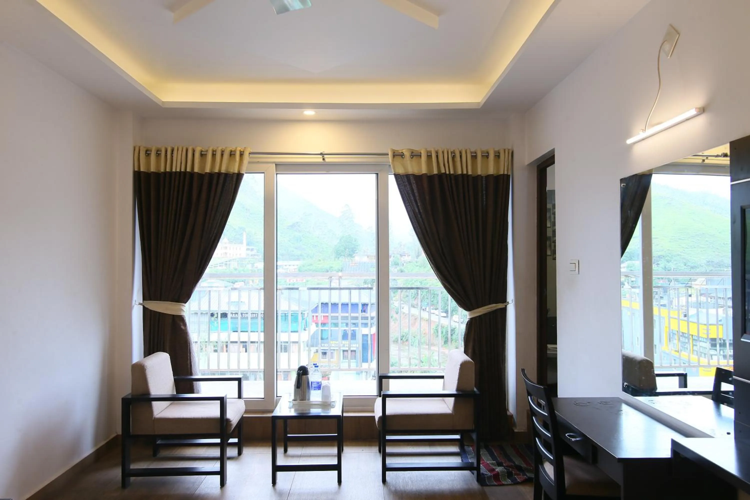 Seating area in Jays Inn