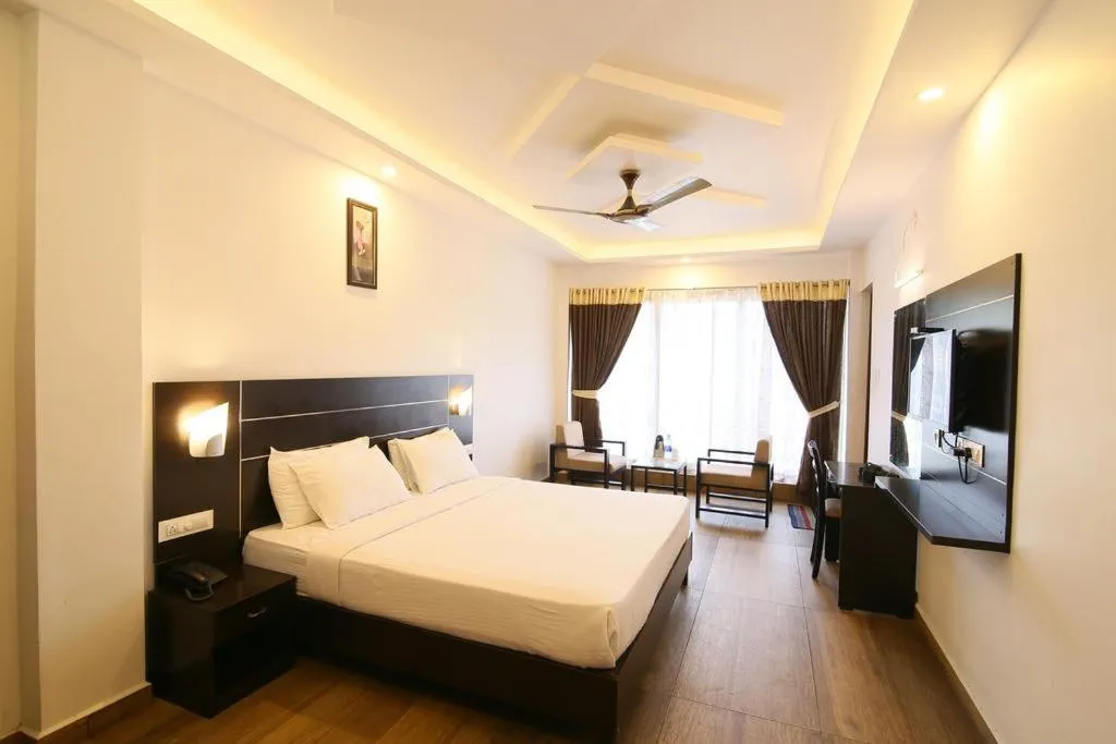 Bedroom, Bed in Jays Inn