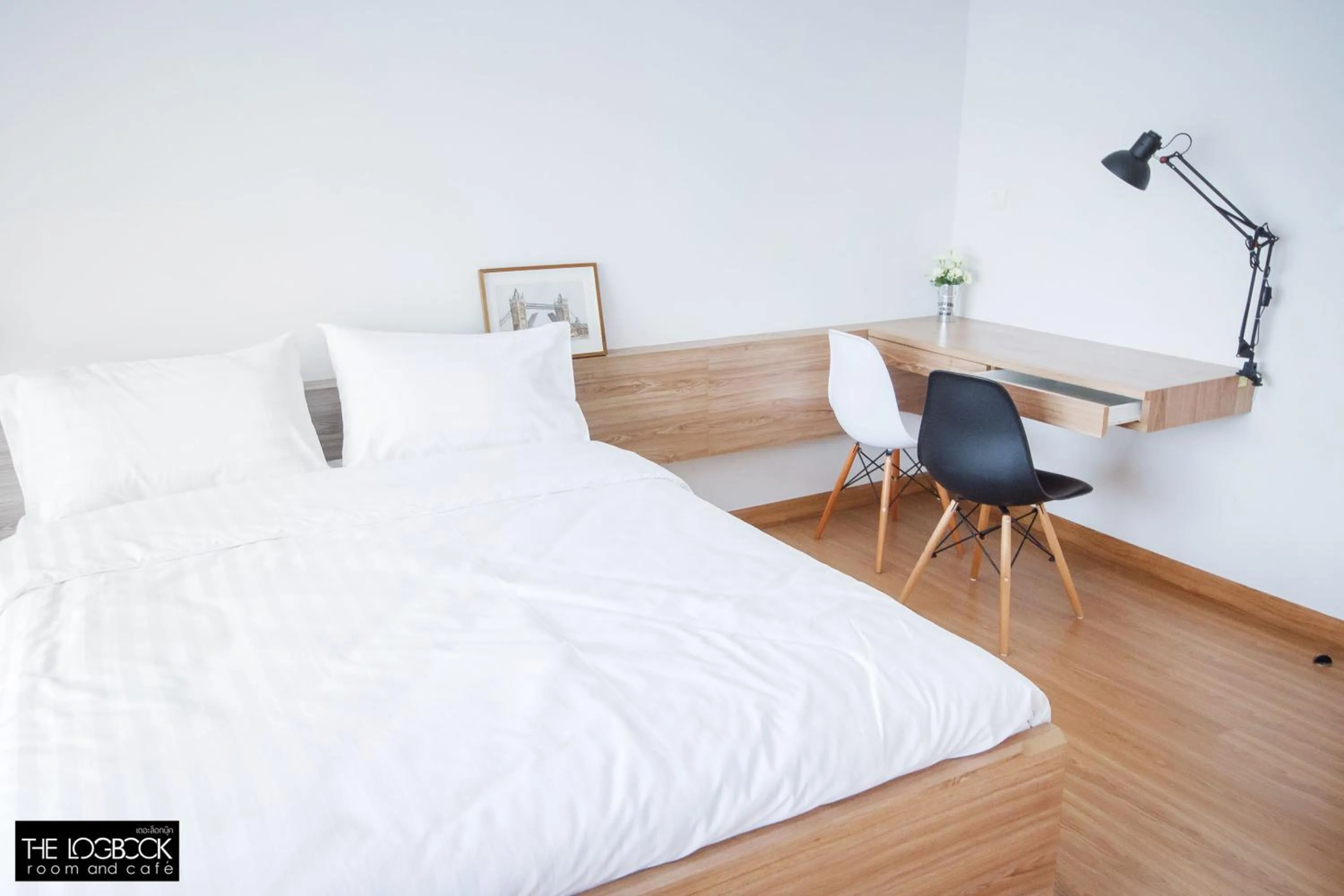 Decorative detail, Bed in The LogBook Room and Cafe'