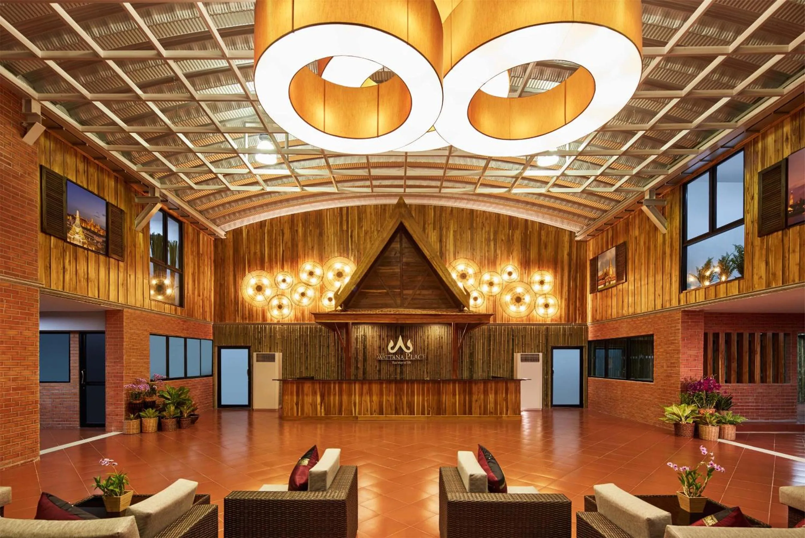 Communal lounge/ TV room in Baan Thai Boutique