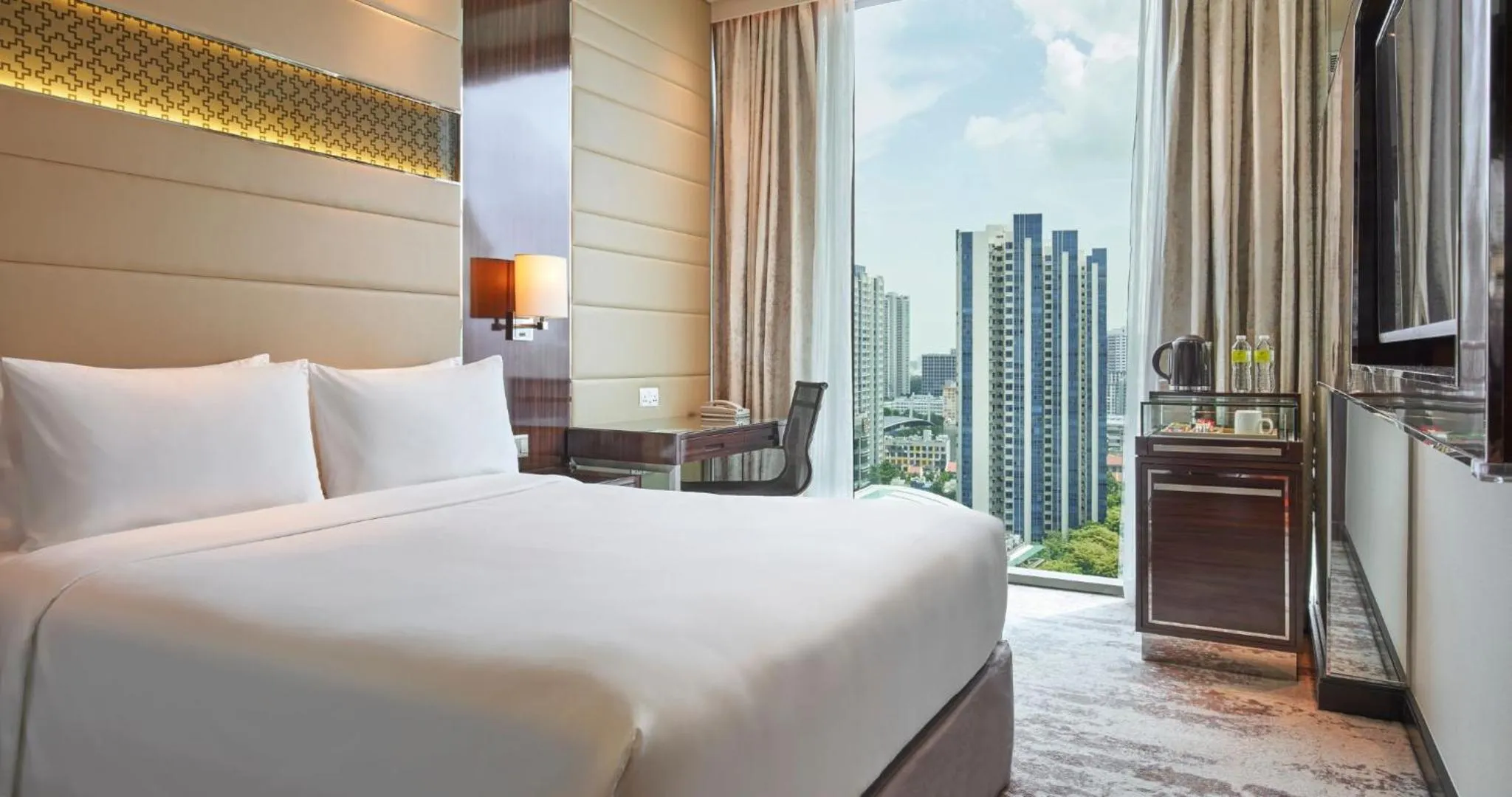 Bed in Holiday Inn Singapore Little India by IHG