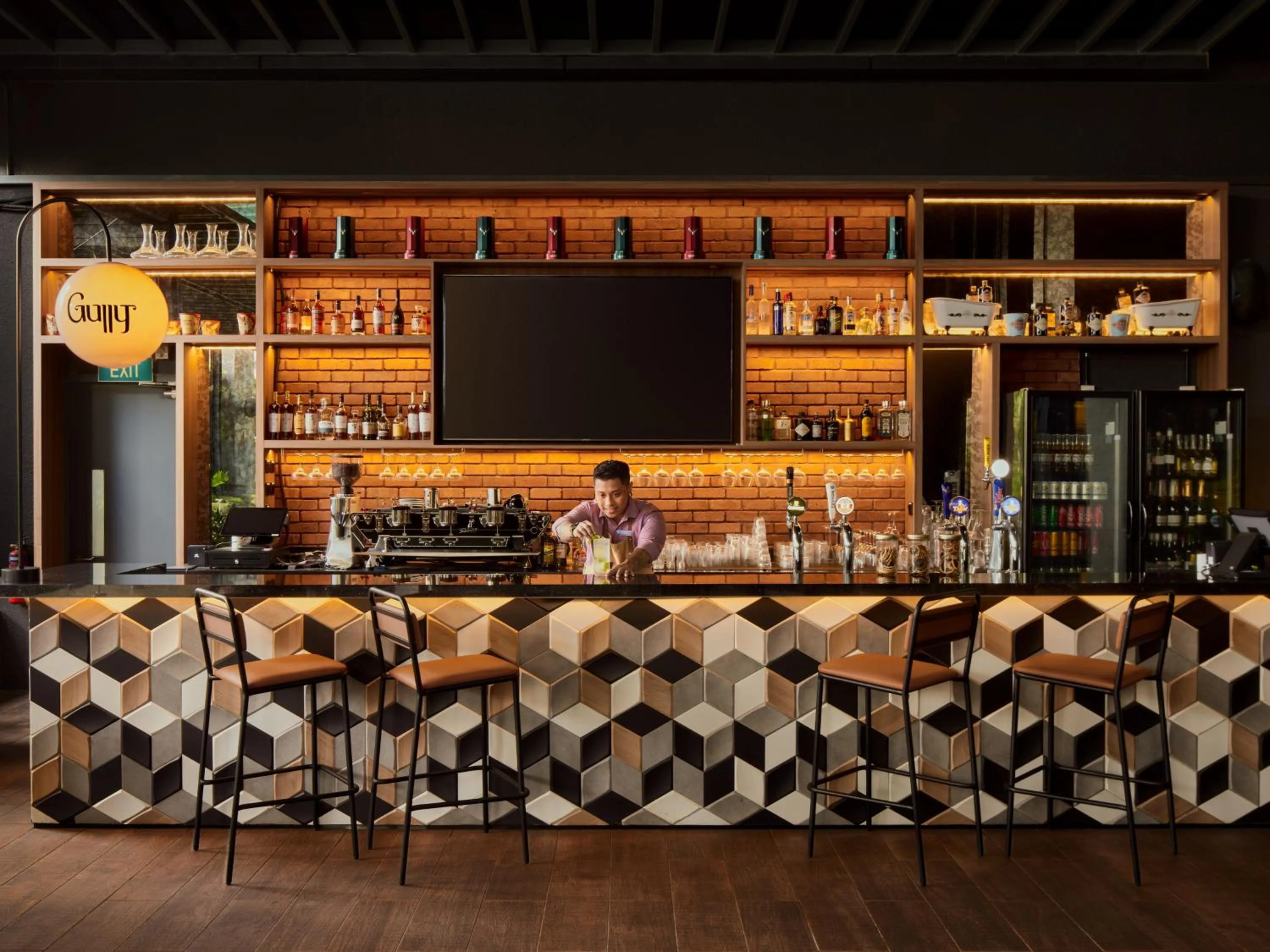 Lounge or bar in Holiday Inn Singapore Little India by IHG