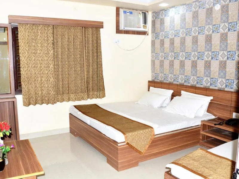 Bed in HOTEL ATA INN AND RESTAURANT (20 Mtrs from Dargah), Ajmer